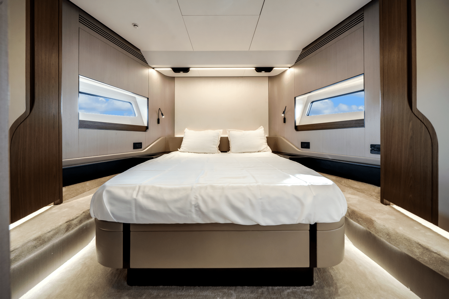 2026 Azimut S8 Image Thumbnail #6