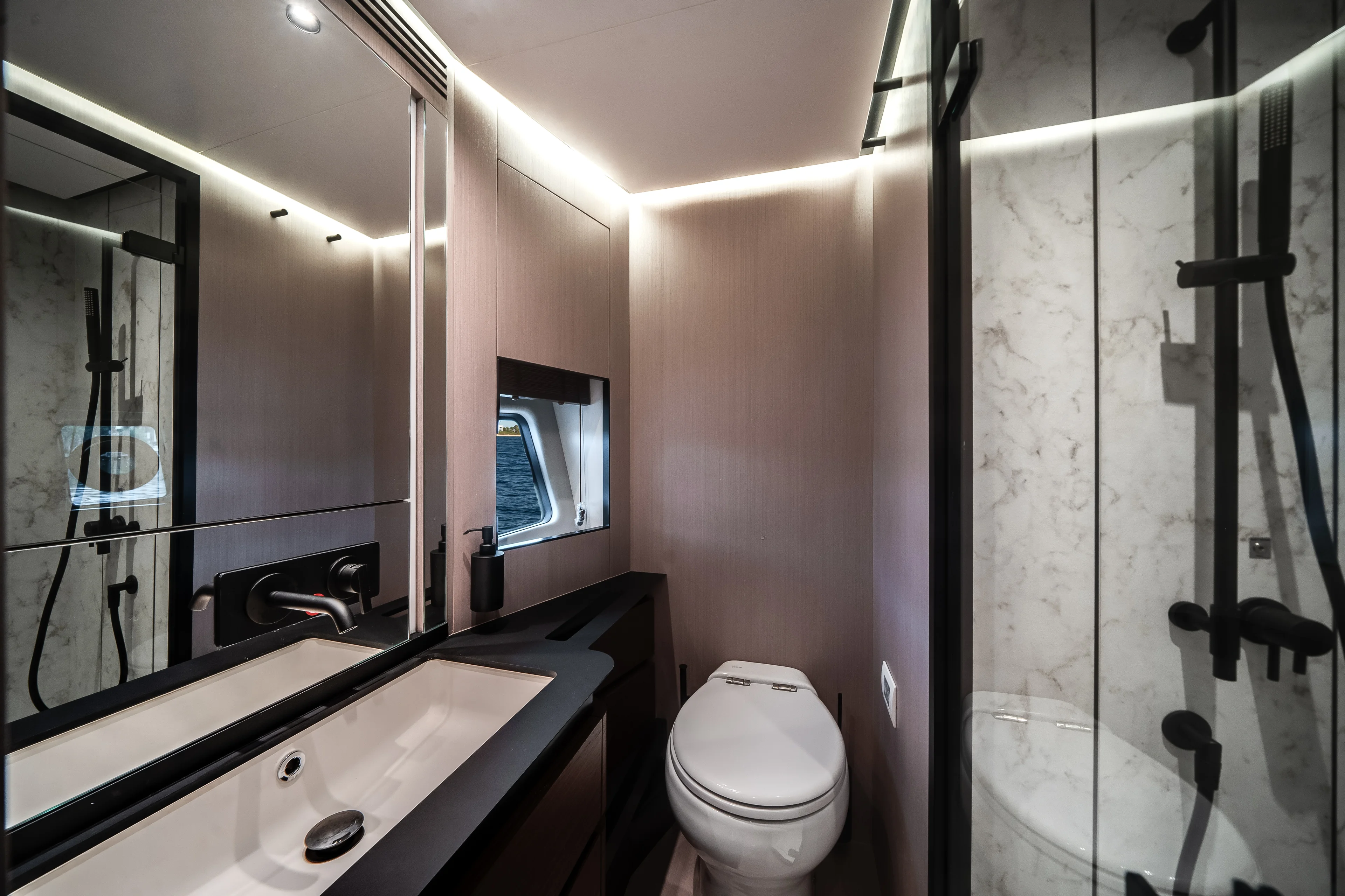 2026 Azimut S8 Image Thumbnail #61