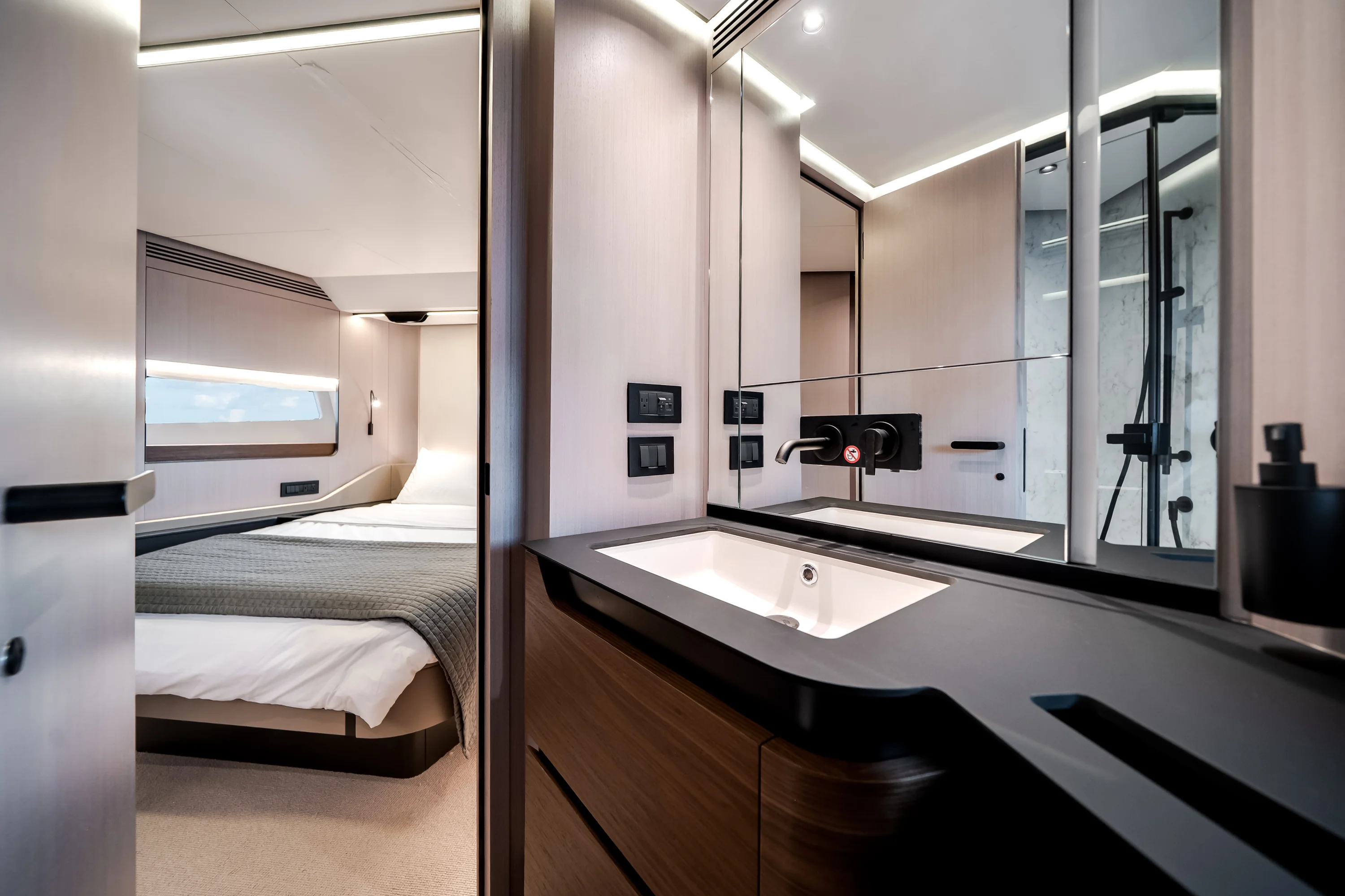 2026 Azimut S8 Image Thumbnail #18