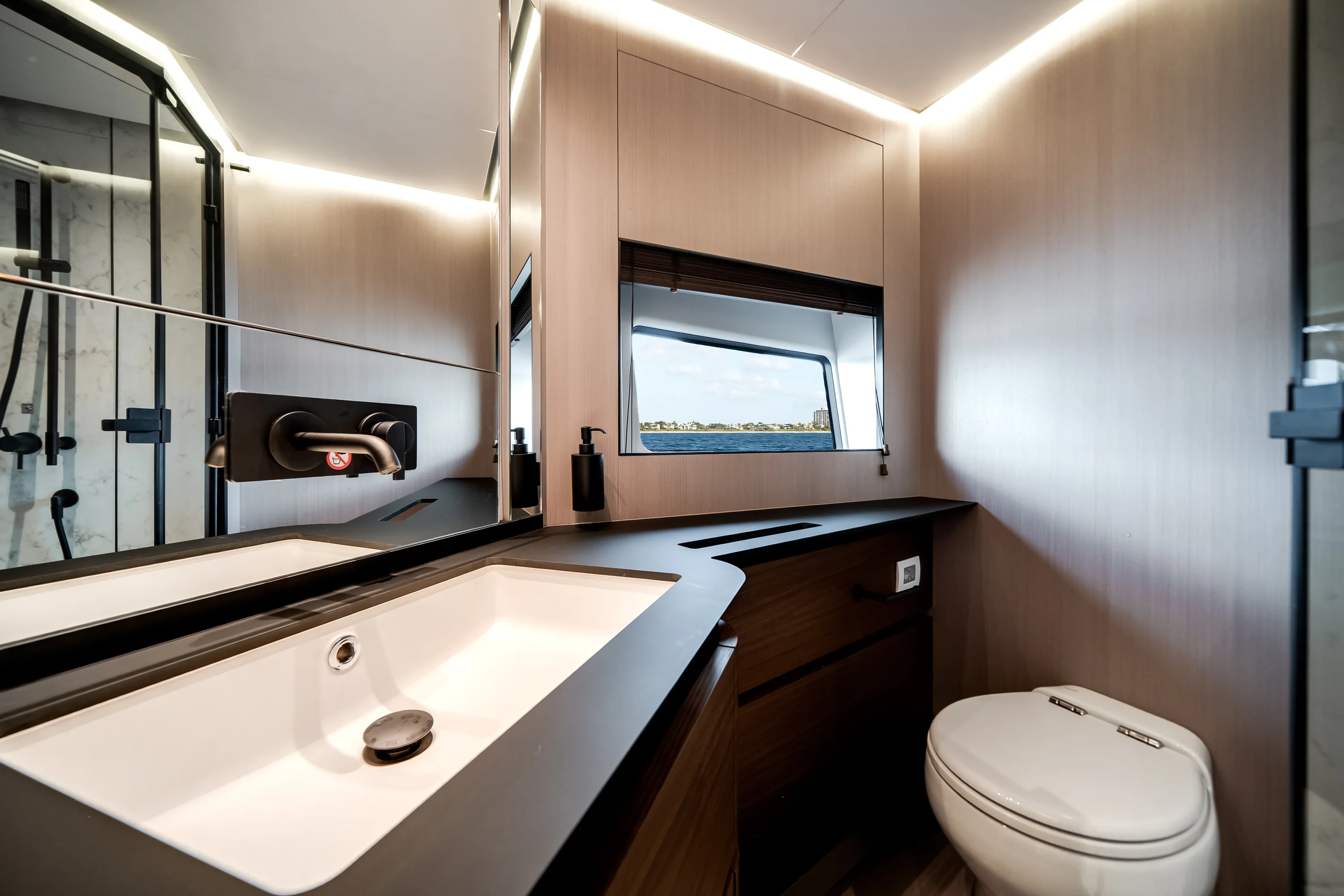 2026 Azimut S8 Image Thumbnail #16