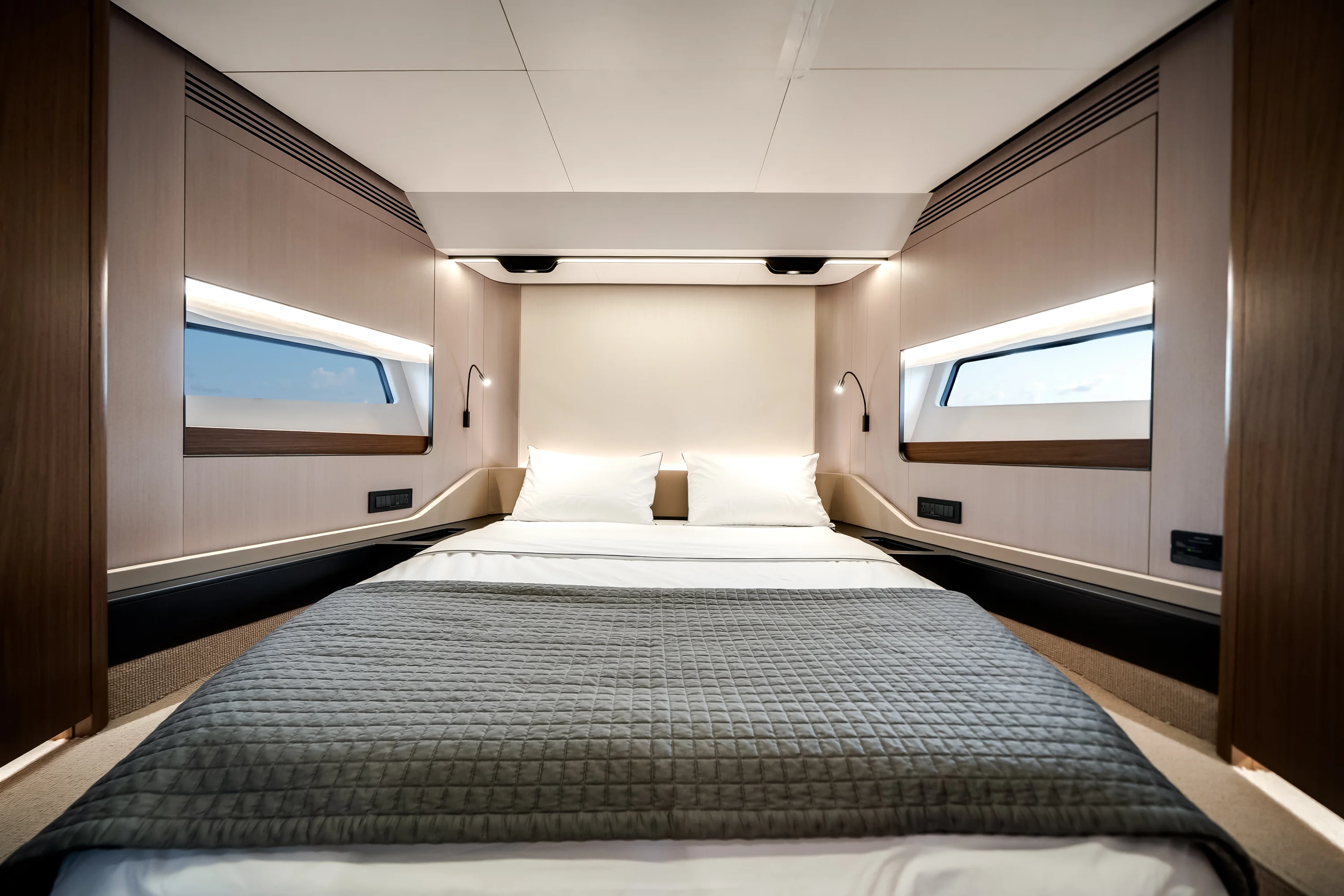 2026 Azimut S8 Image Thumbnail #13