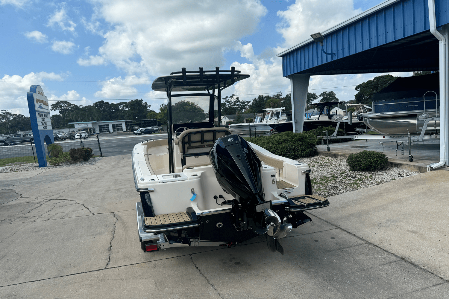 Thumbnail 3 for 2025 Scout 215 XSF