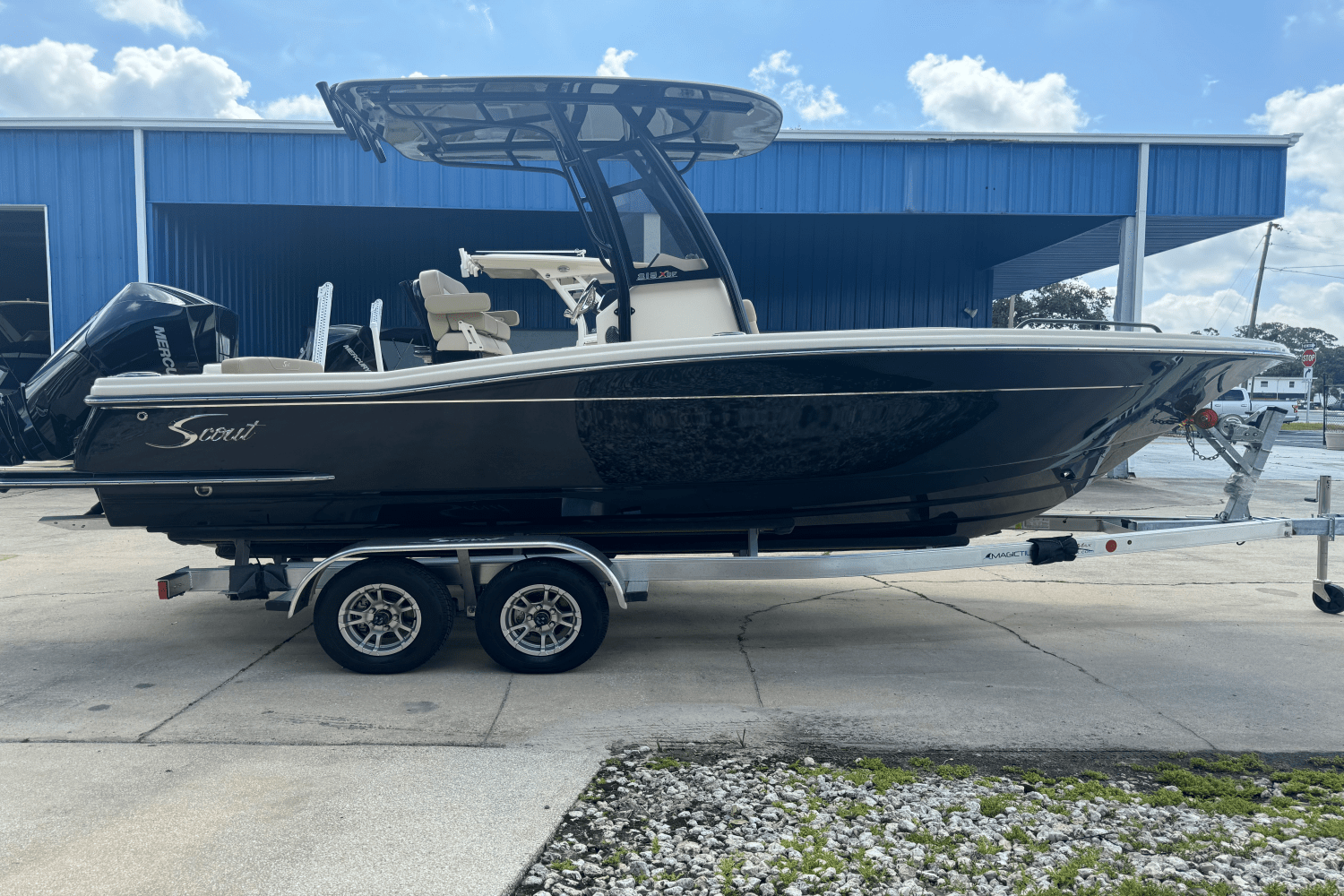 2025 Scout 215 XSF Image Thumbnail #4