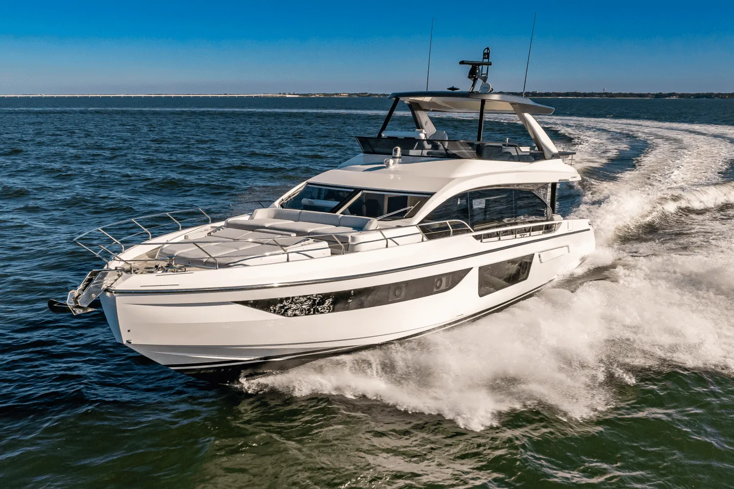 2025 Azimut Fly 68 Image Thumbnail #0