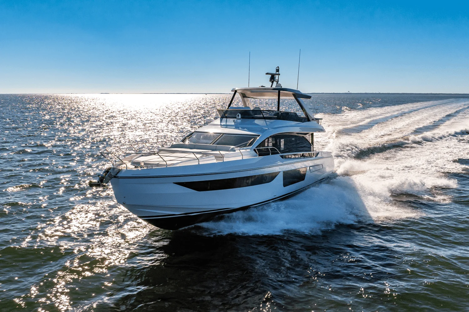 2025 Azimut Fly 68 Image Thumbnail #2