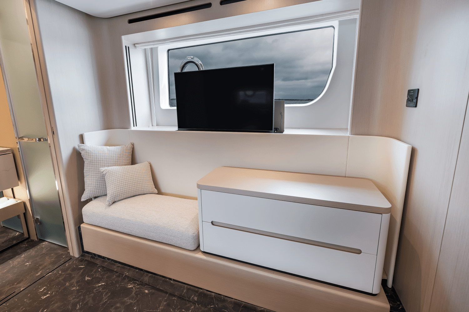 2025 Azimut Fly 68 Image Thumbnail #95