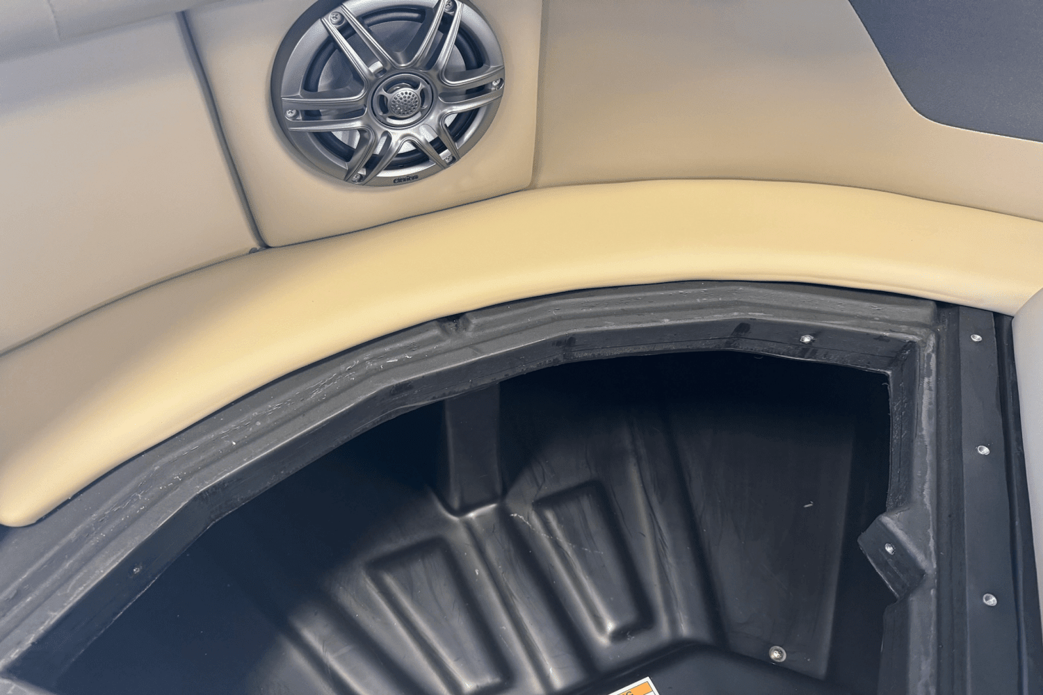 2025 Premier 220 Sunscape Image Thumbnail #15