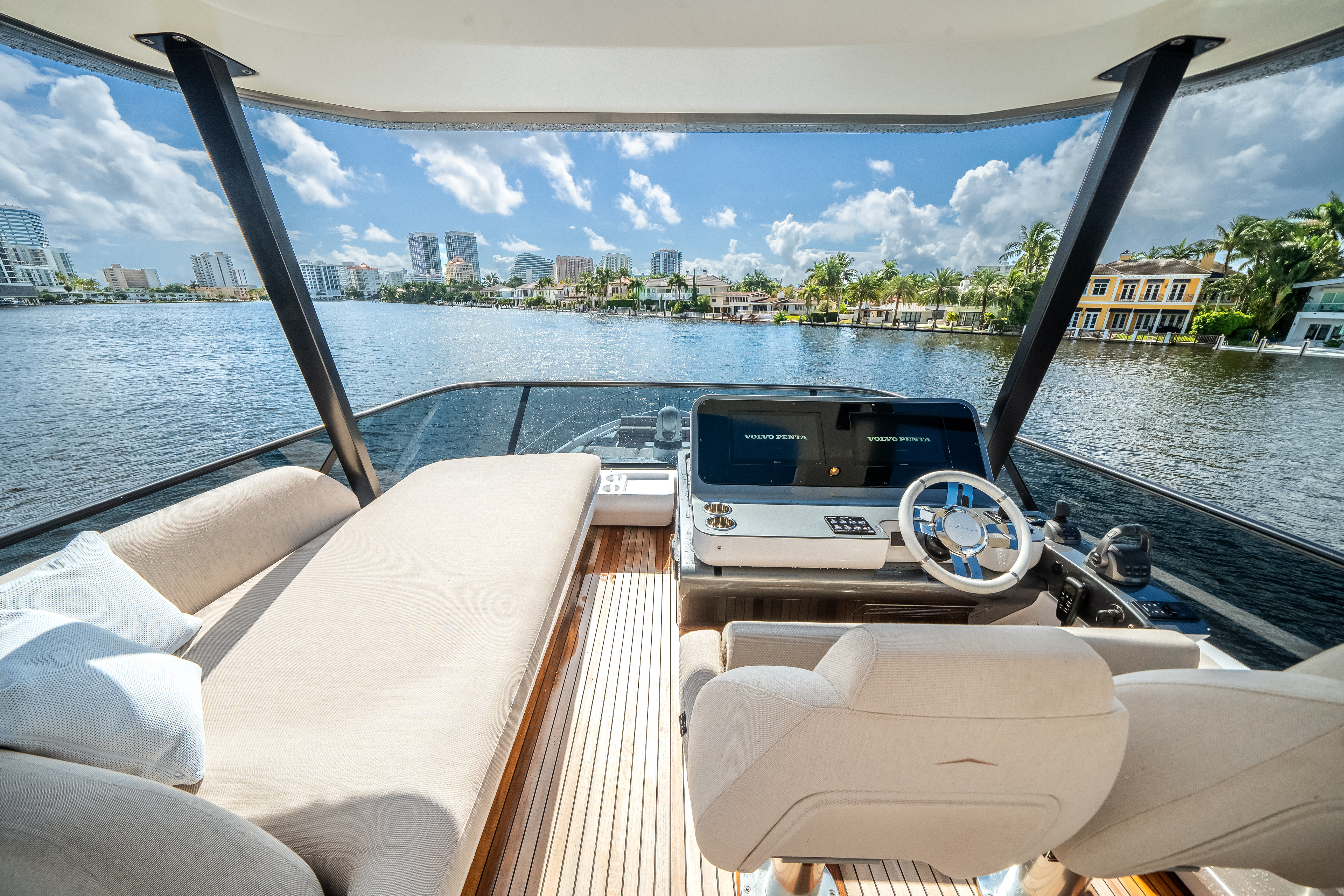 2026 Azimut Fly 68 Image Thumbnail #76