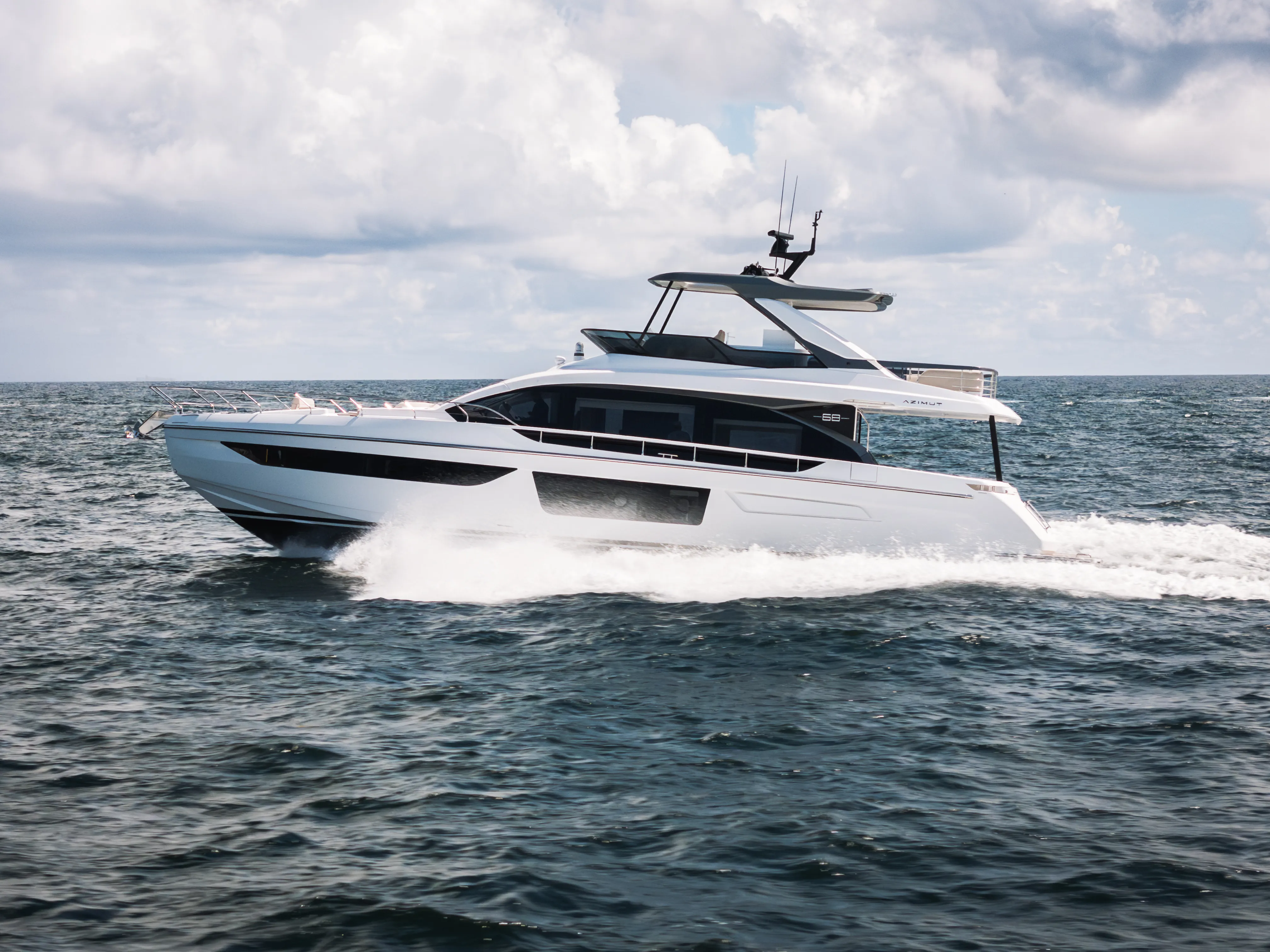 2026 Azimut Fly 68 Image Thumbnail #17