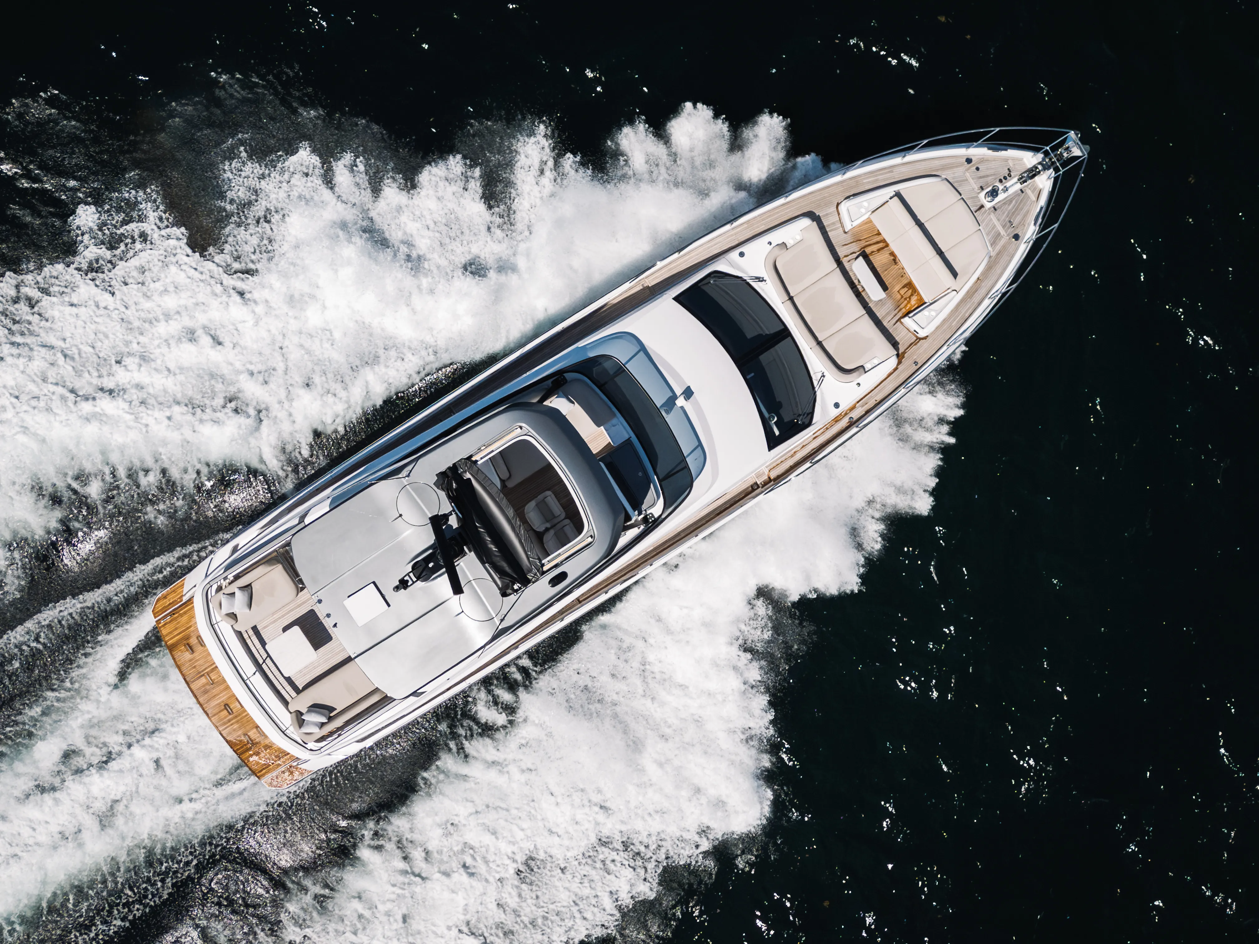 2026 Azimut Fly 68 Image Thumbnail #15