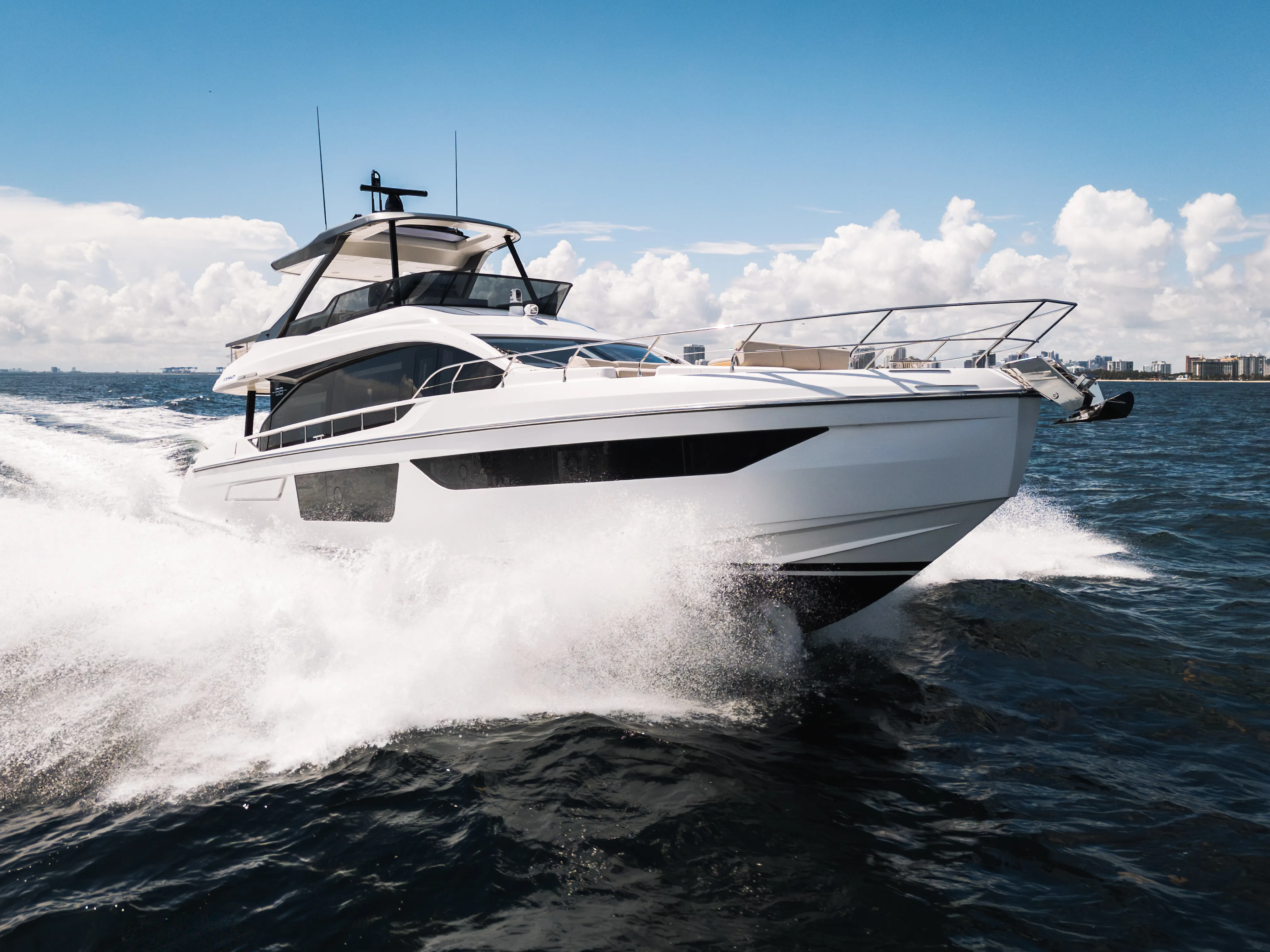 2026 Azimut Fly 68 Image Thumbnail #11