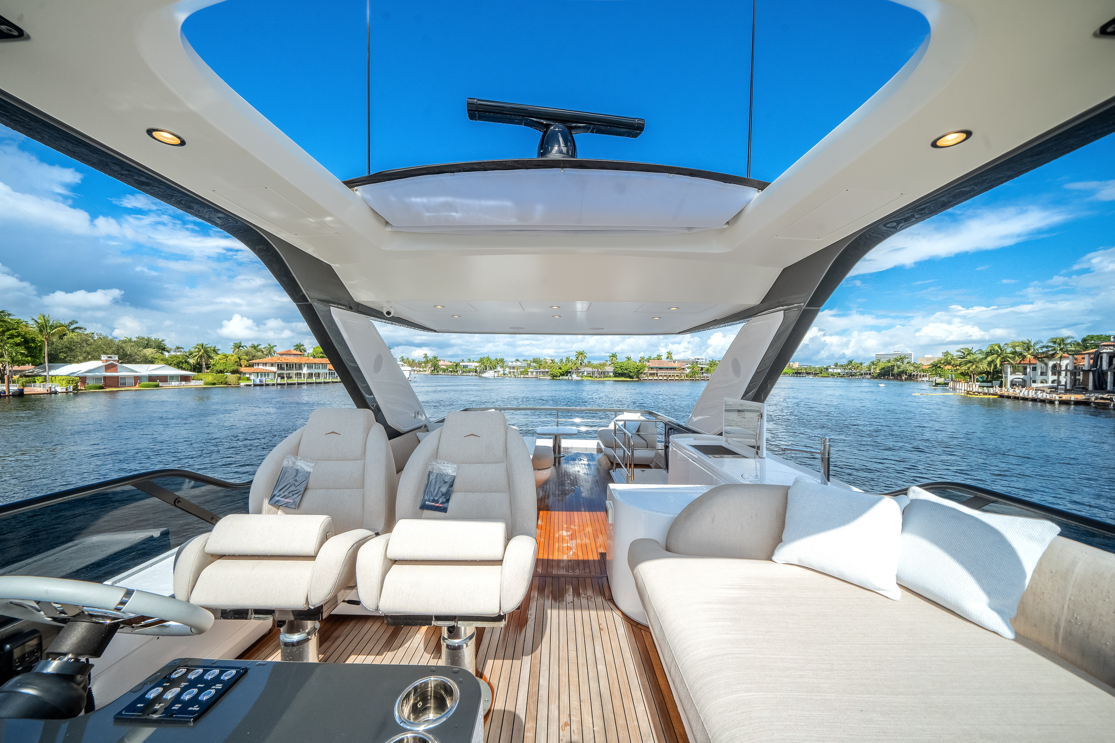 2026 Azimut Fly 68 Image Thumbnail #78