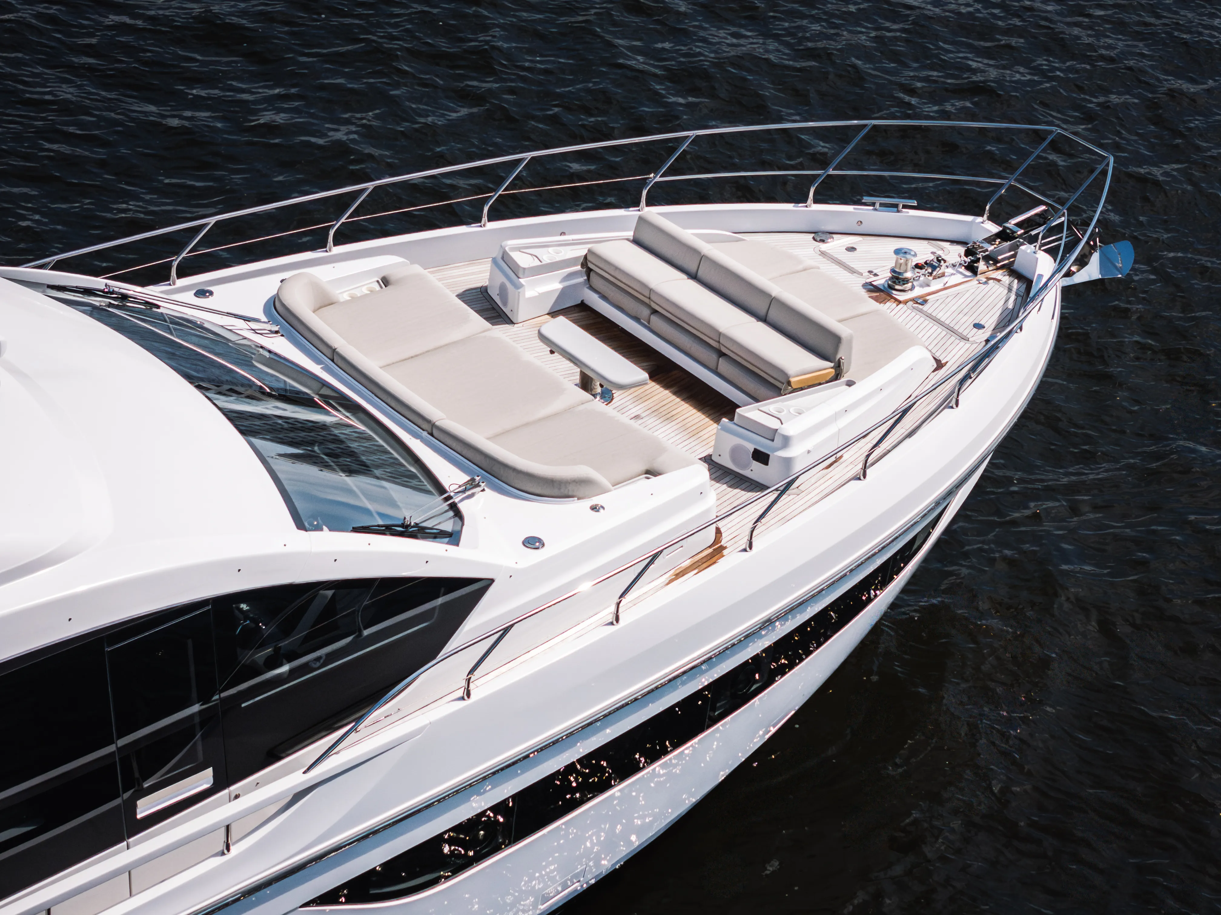 2026 Azimut Fly 68 Image Thumbnail #2