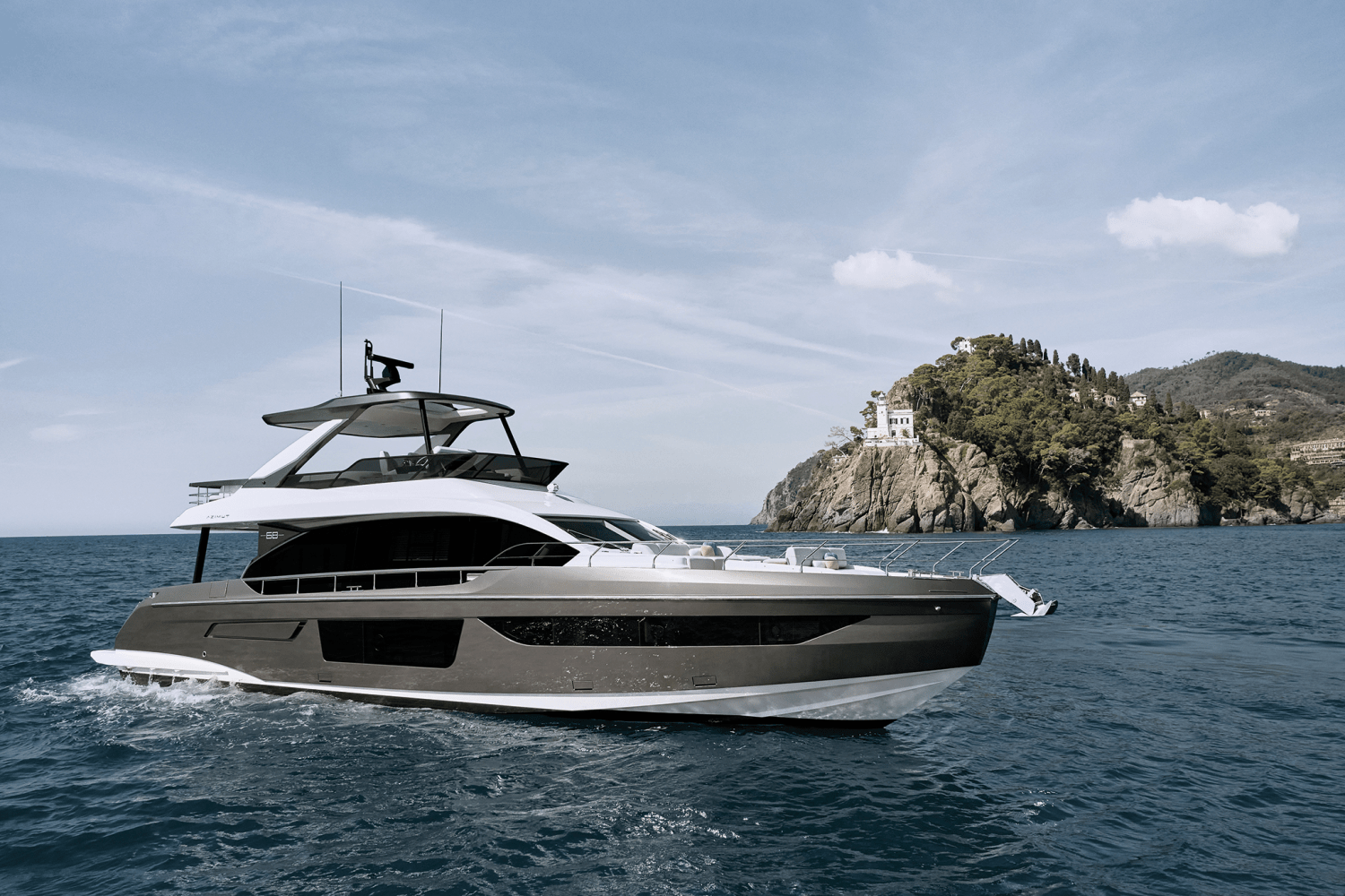 2026 Azimut Fly 63 Image Thumbnail #7
