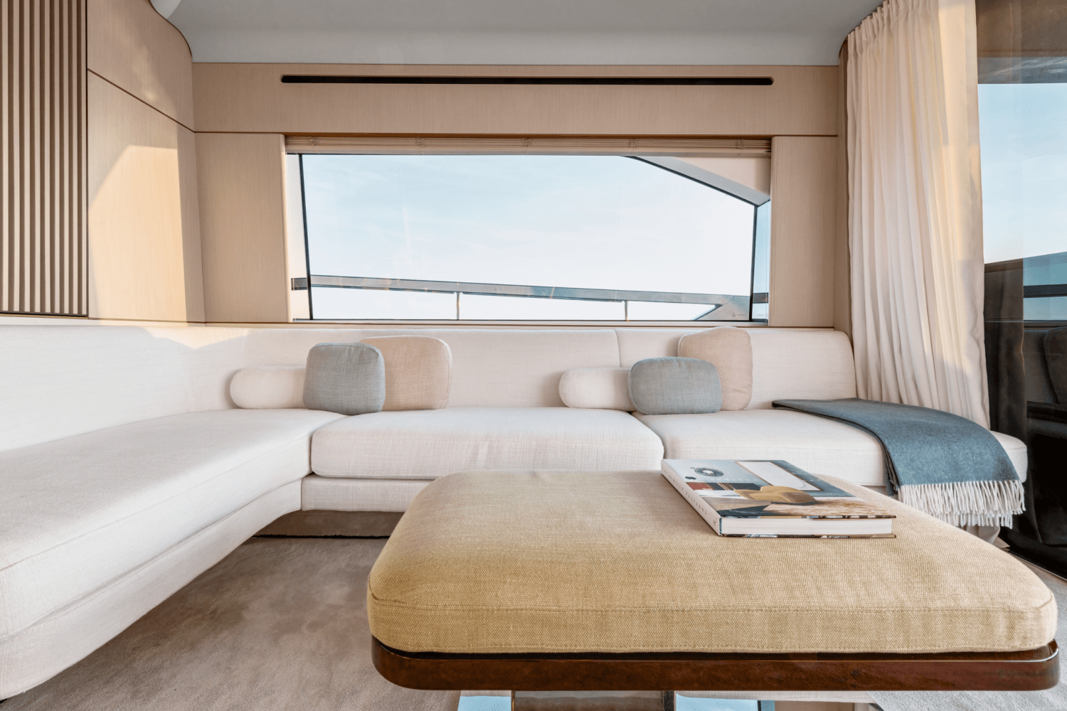 2026 Azimut Fly 63 Image Thumbnail #17