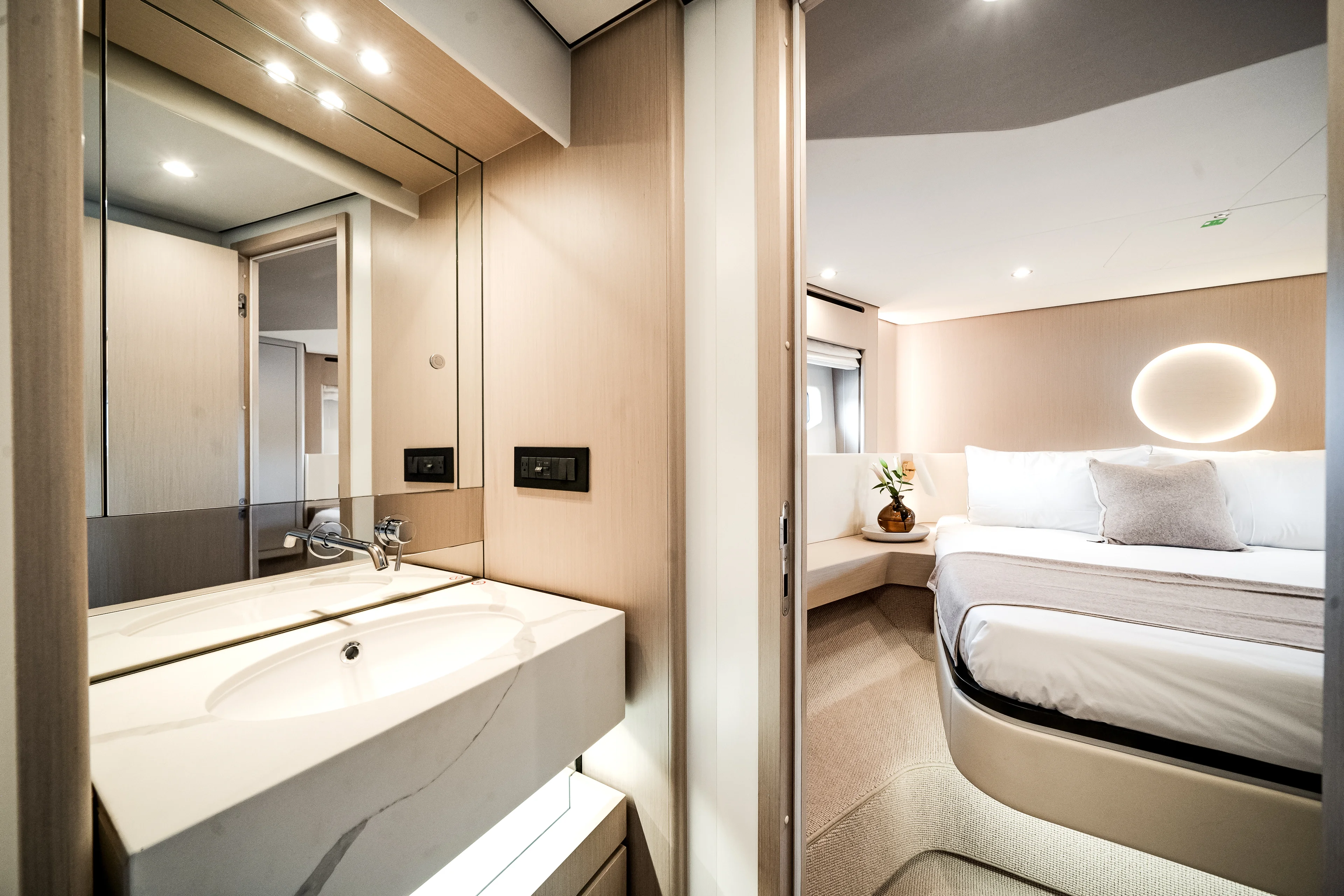 2026 Azimut Fly 68 Image Thumbnail #62