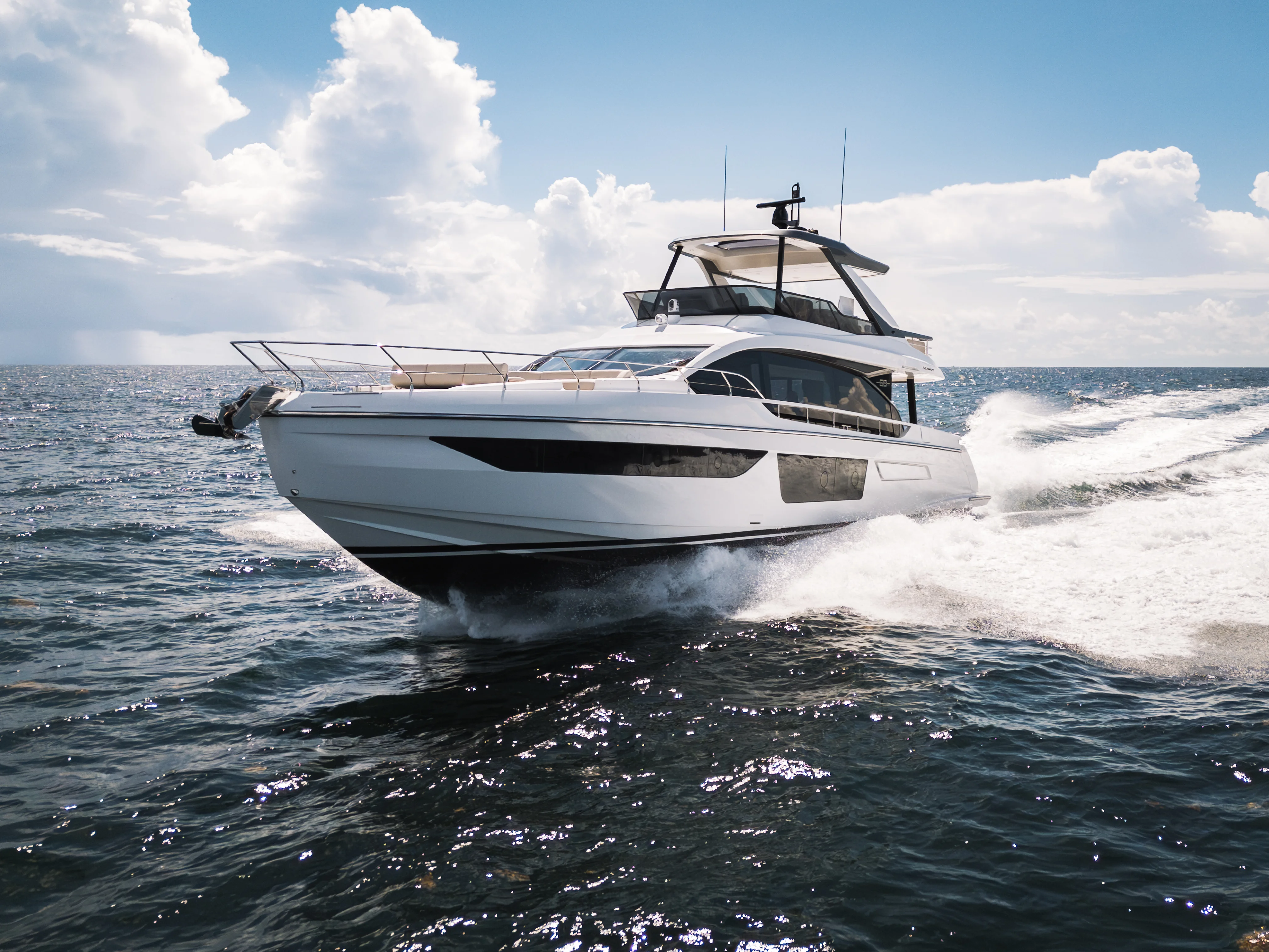 2026 Azimut Fly 68 Image Thumbnail #10