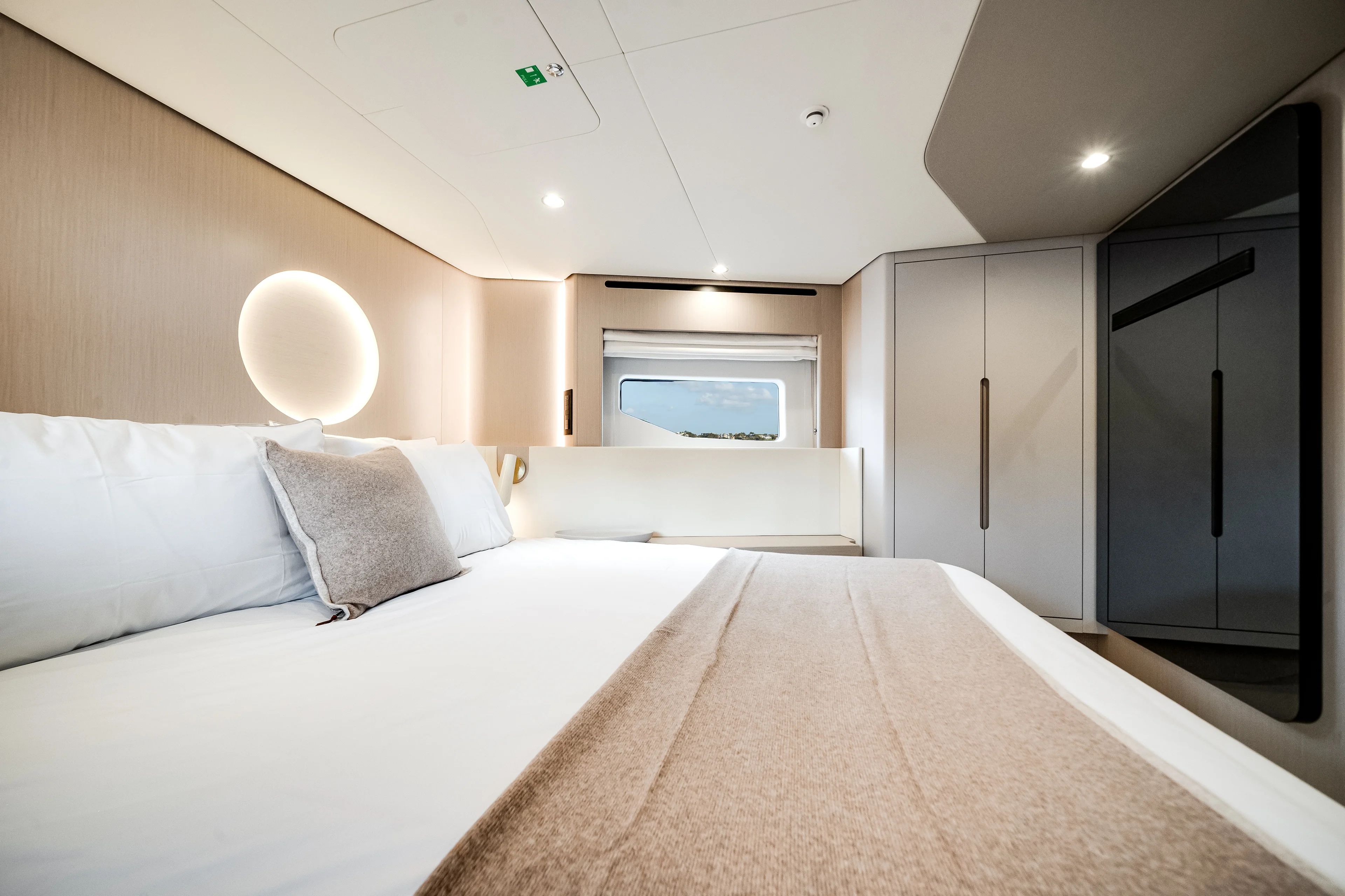 2026 Azimut Fly 68 Image Thumbnail #59