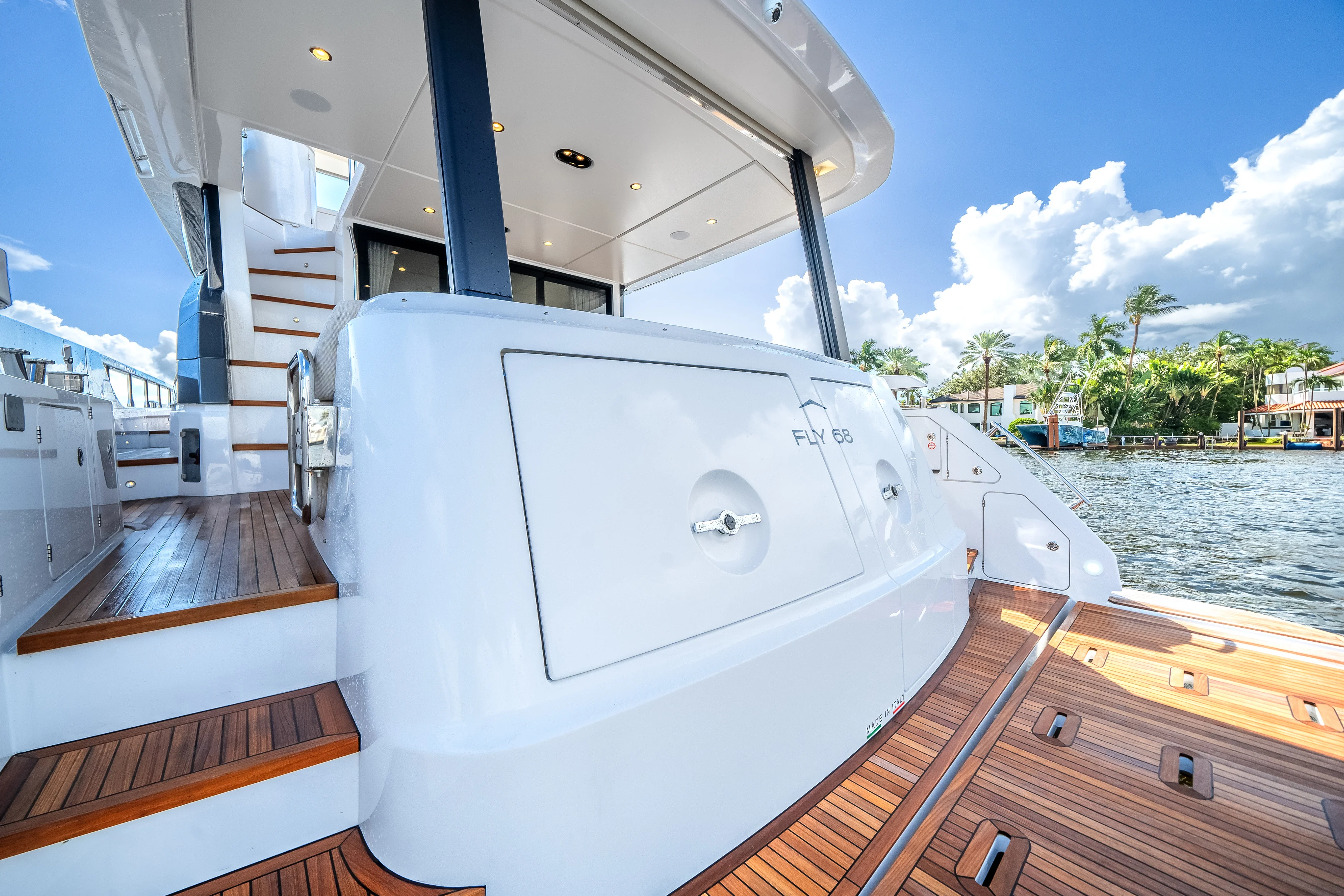 2026 Azimut Fly 68 Image Thumbnail #22