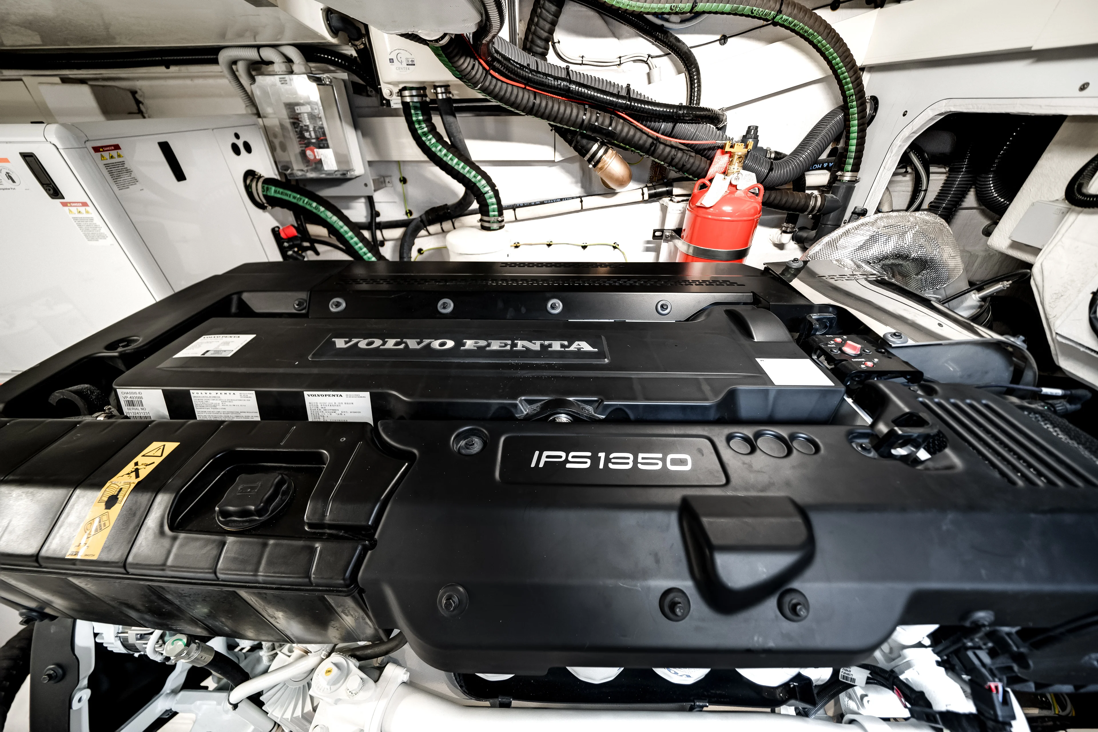 2026 Azimut Fly 68 Image Thumbnail #80