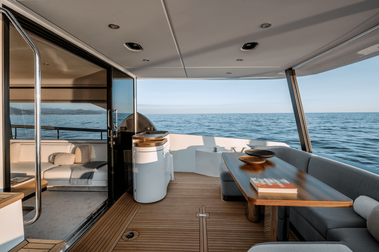 2026 Azimut Fly 63 Image Thumbnail #10