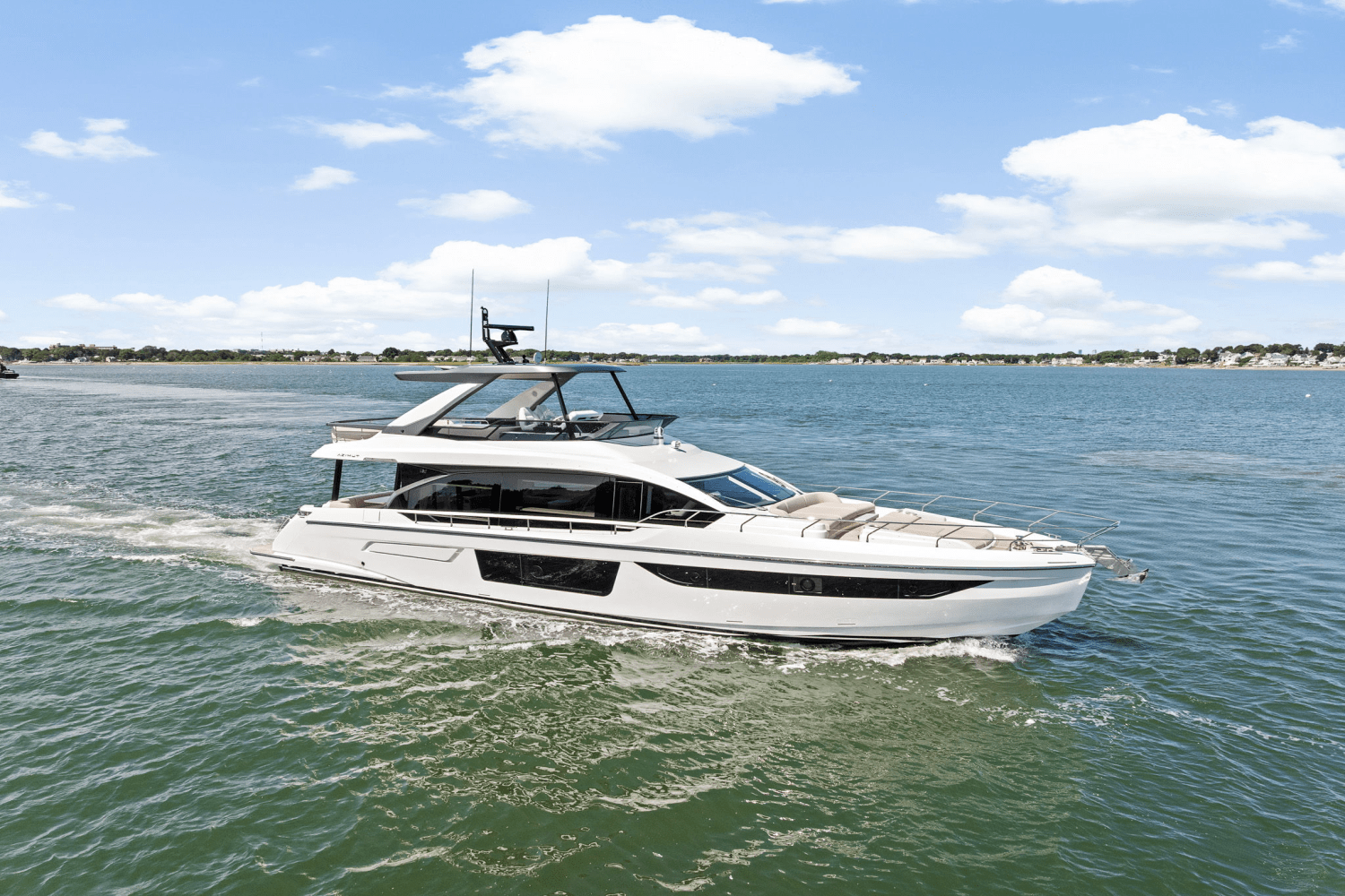 2026 Azimut Fly 68 Image Thumbnail #1