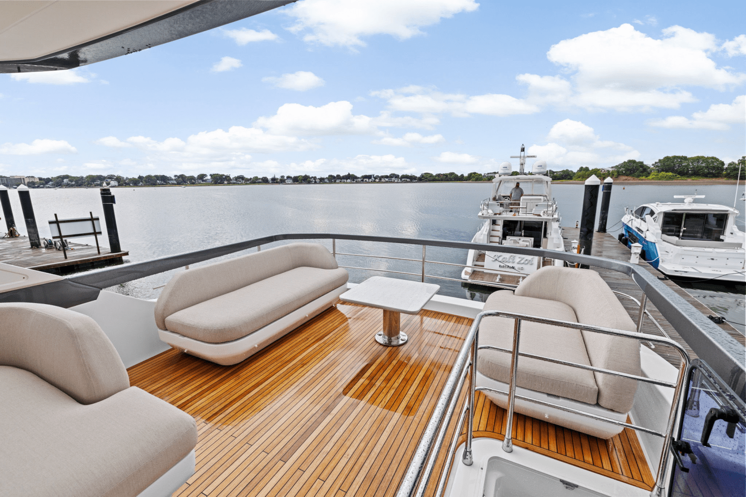 2026 Azimut Fly 68 Image Thumbnail #63