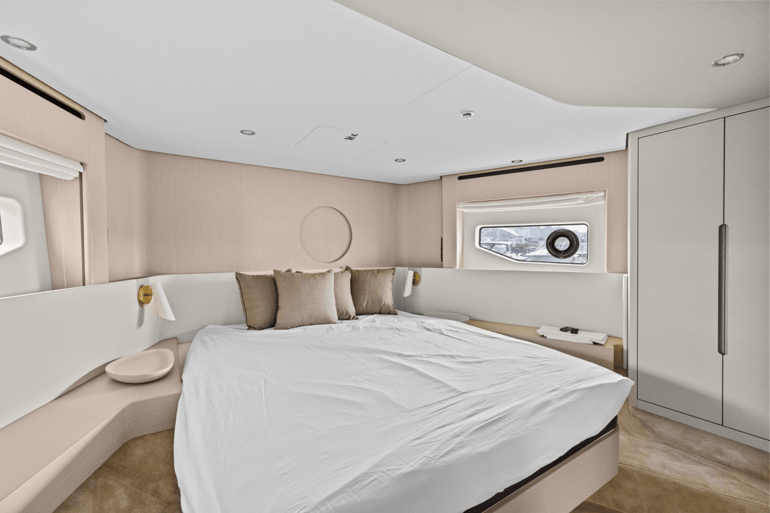 2026 Azimut Fly 68 Image Thumbnail #31