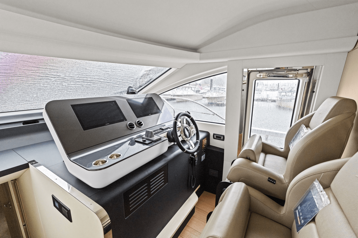 2026 Azimut Fly 68 Image Thumbnail #21