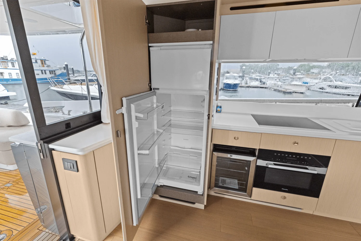 2026 Azimut Fly 68 Image Thumbnail #14