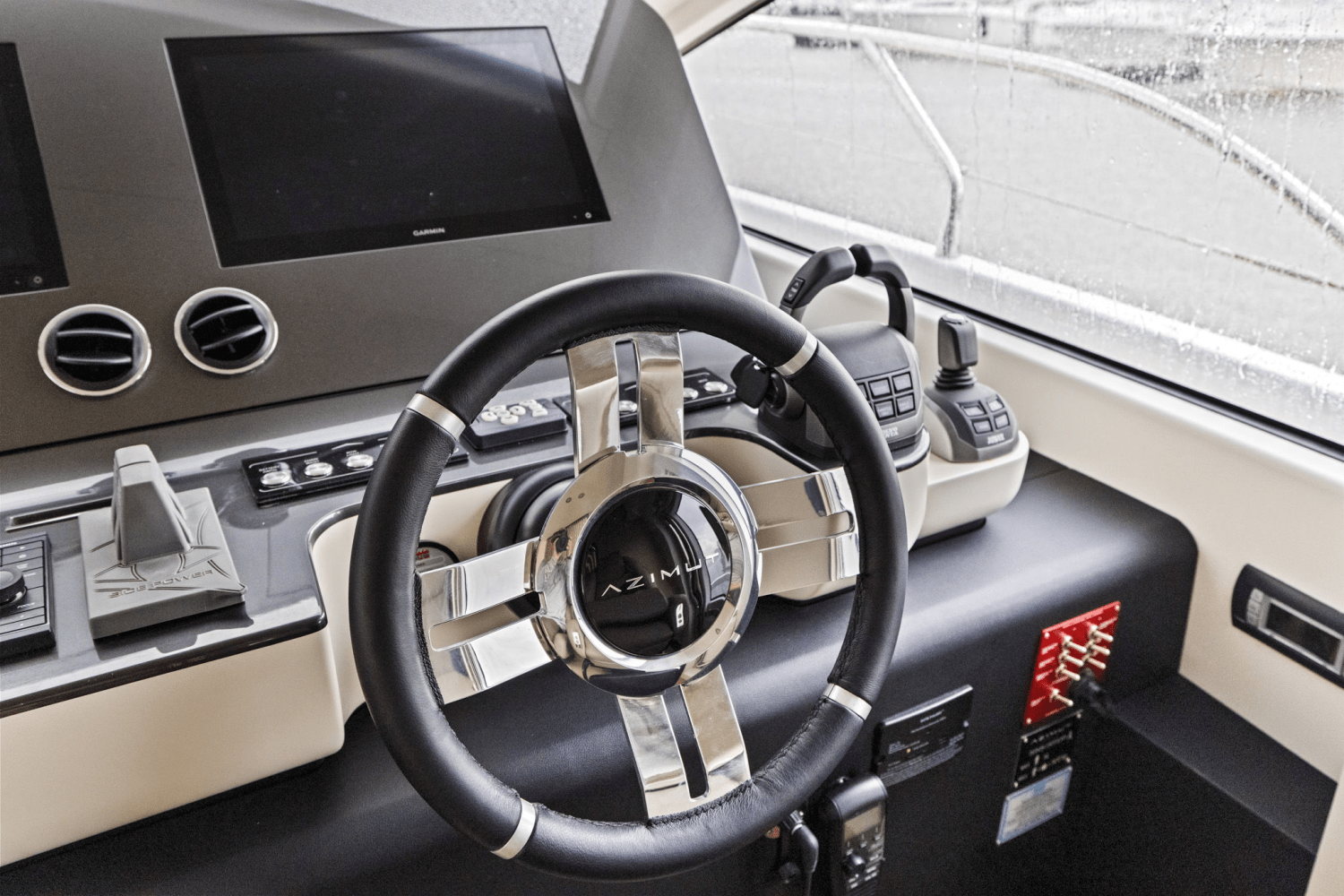 2026 Azimut Fly 68 Image Thumbnail #25