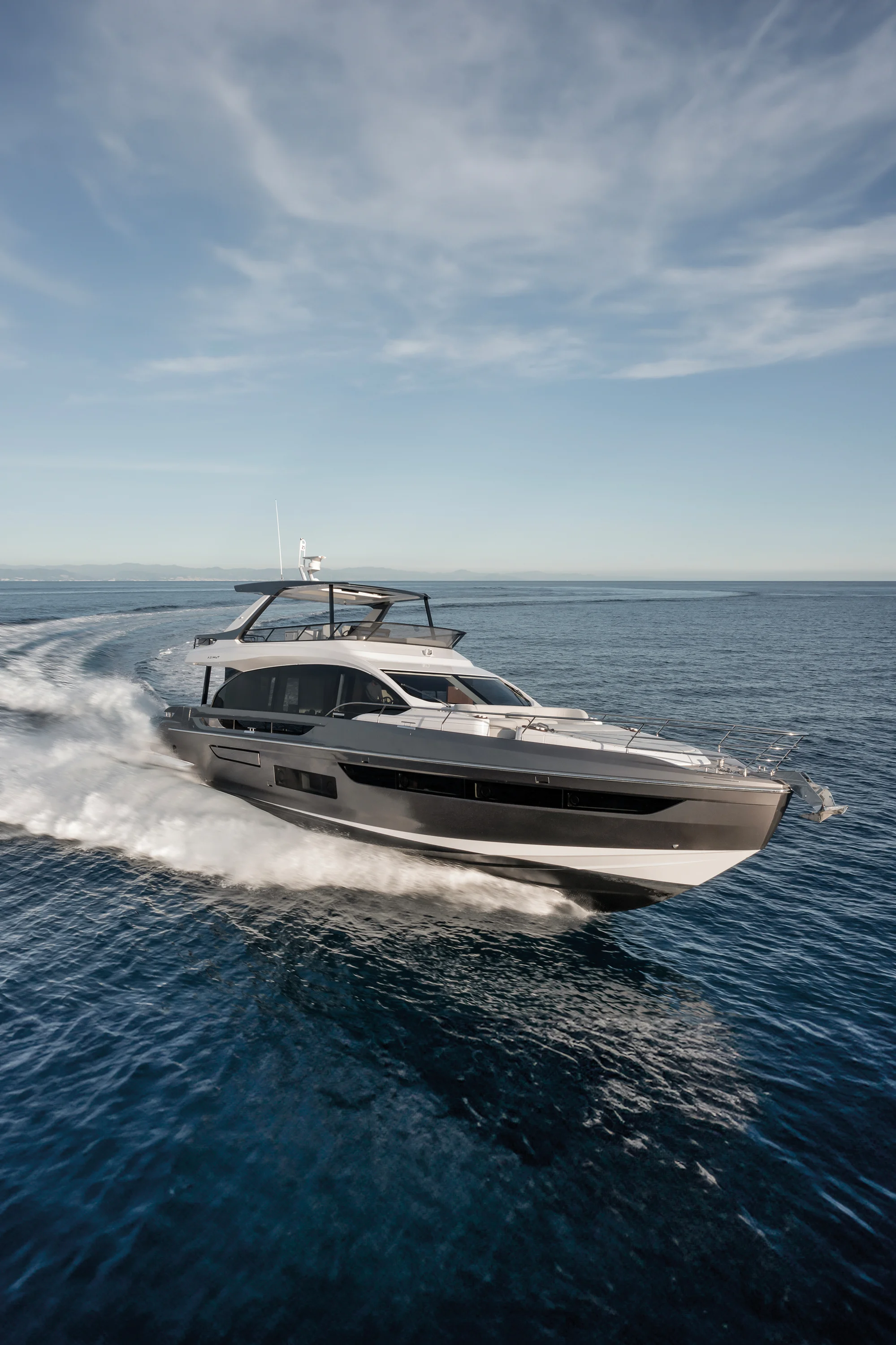 2026 Azimut Fly 72 Image Thumbnail #4