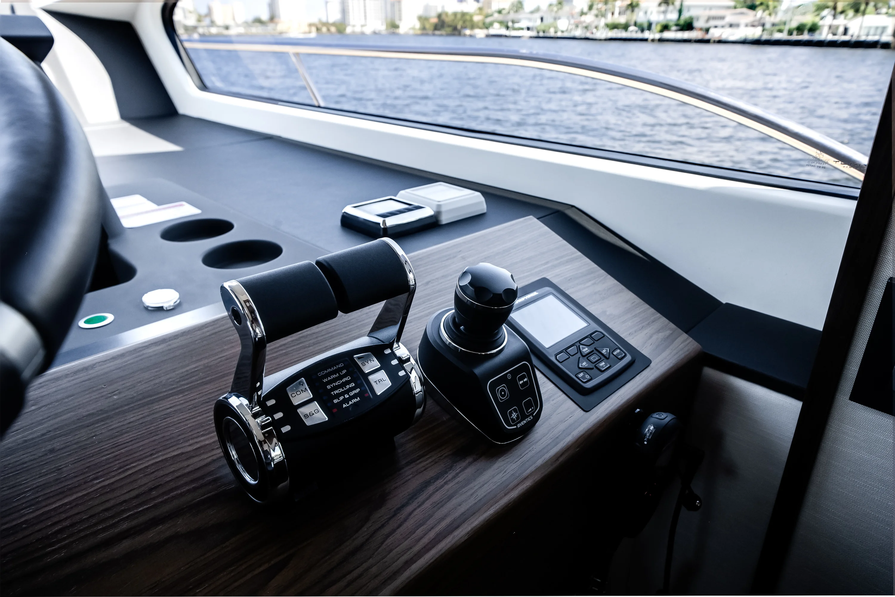 2026 Azimut
                                                             Fly 72 Image Thumbnail #42