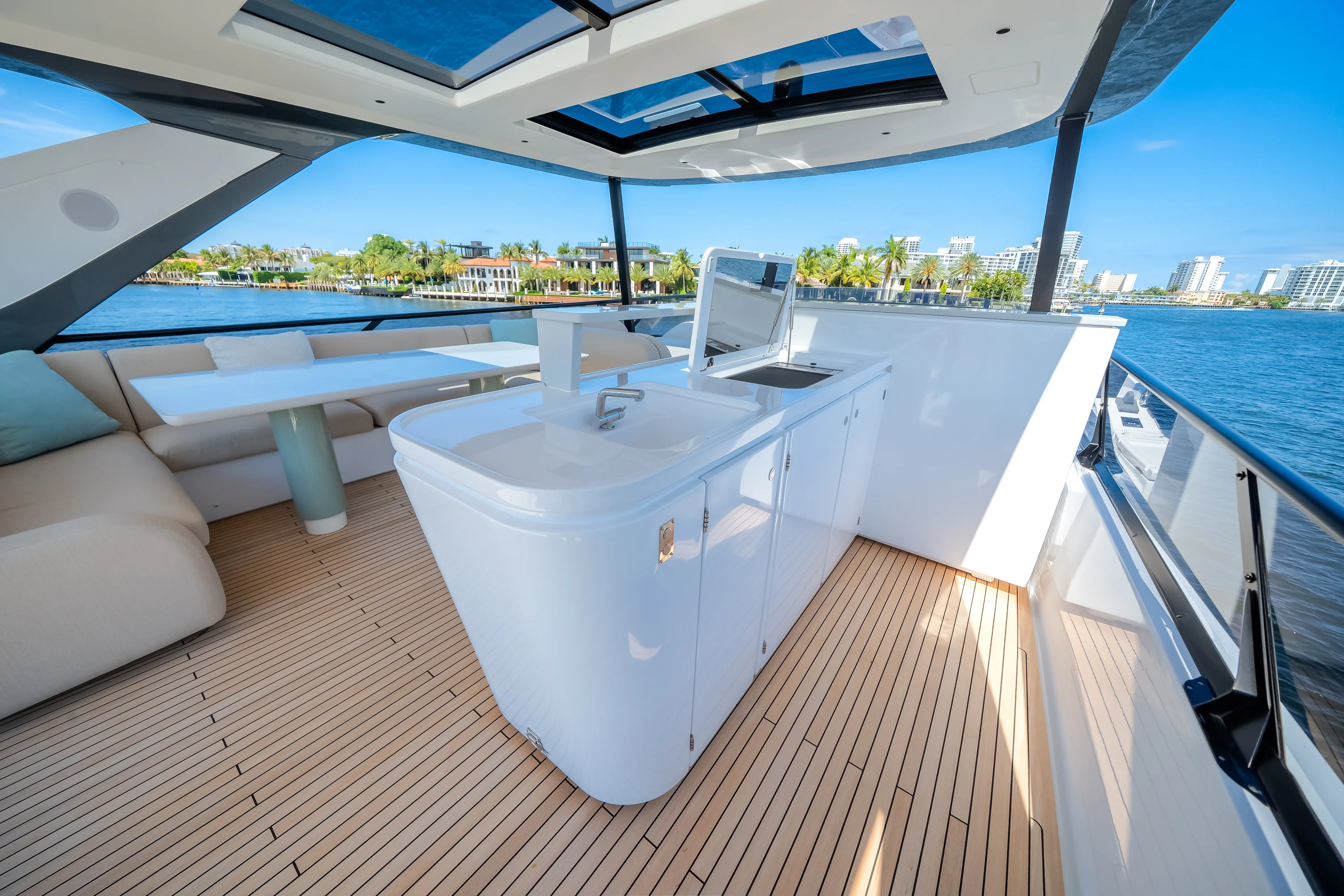 2026 Azimut
                                                             Fly 72 Image Thumbnail #48