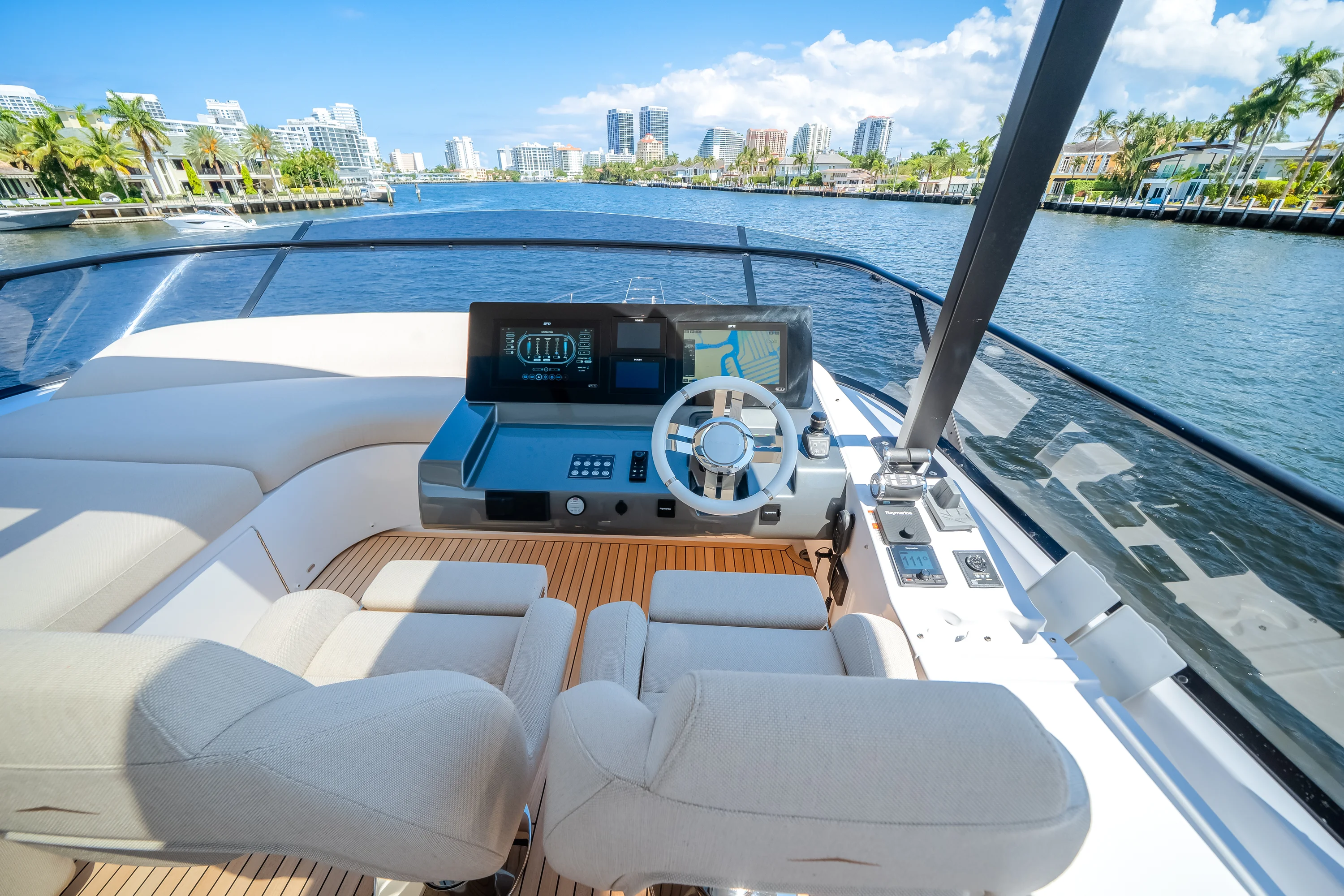 2026 Azimut
                                                             Fly 72 Image Thumbnail #54