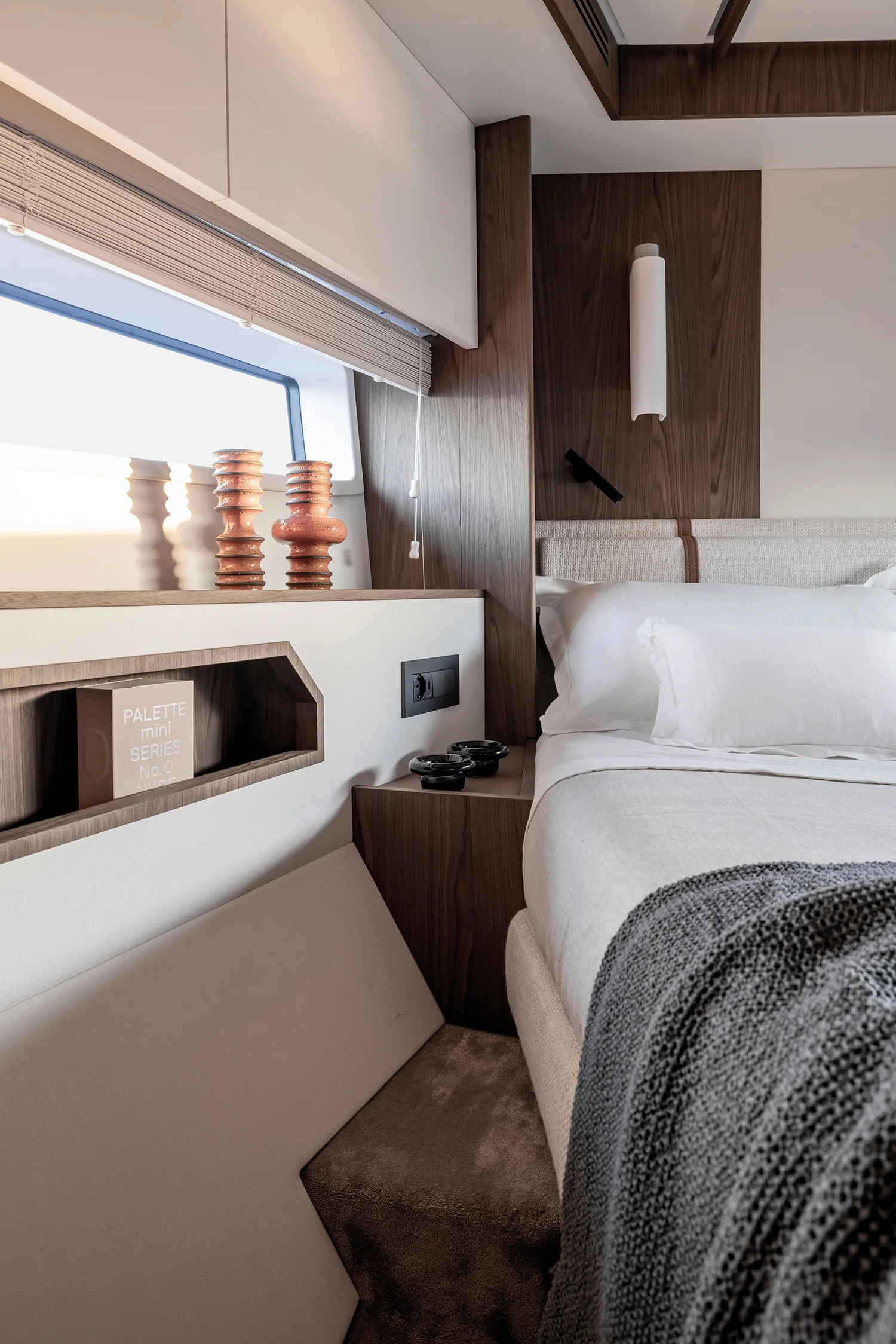 2026 Azimut Fly 72 Image Thumbnail #58