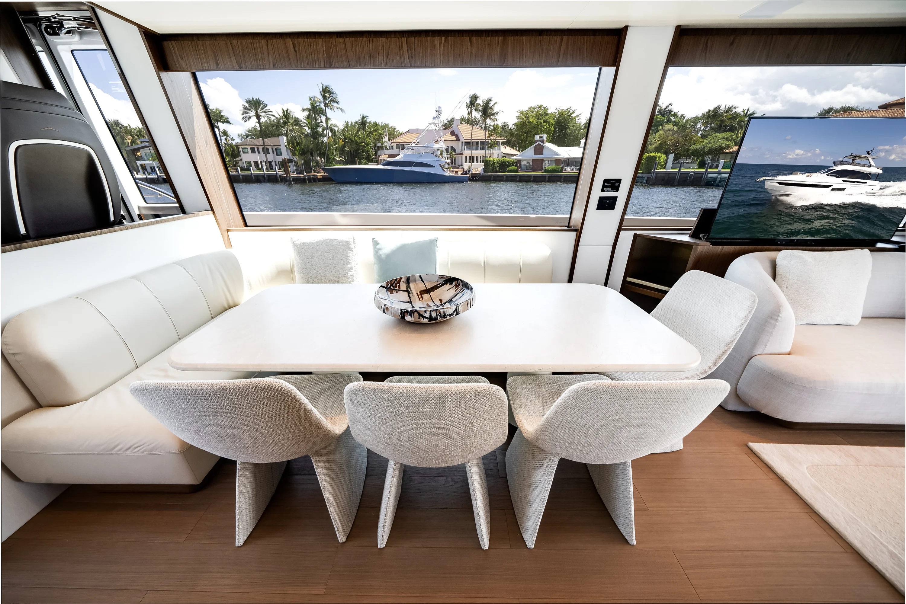 2026 Azimut
                                                             Fly 72 Image Thumbnail #34