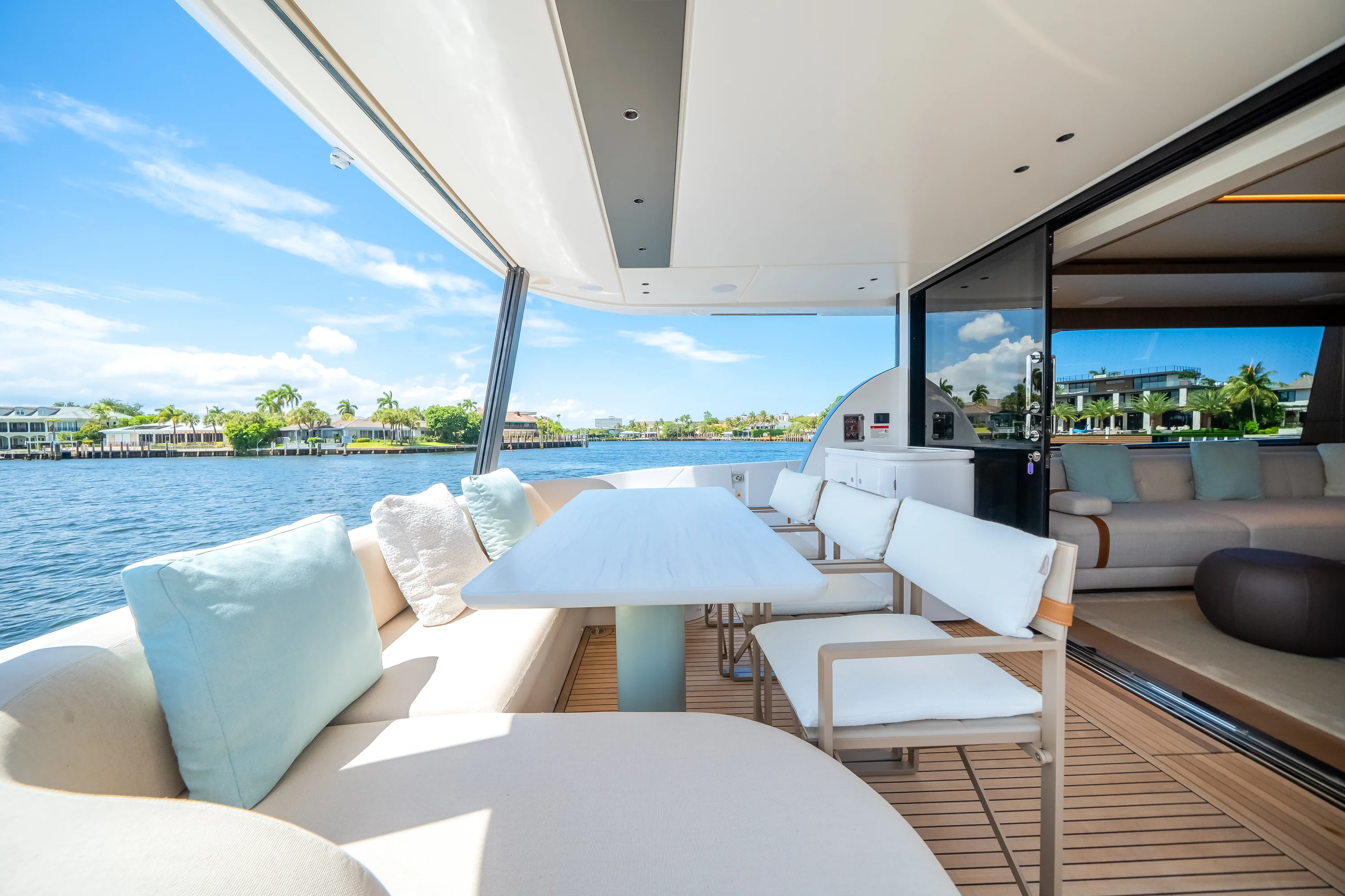 2026 Azimut
                                                             Fly 72 Image Thumbnail #61