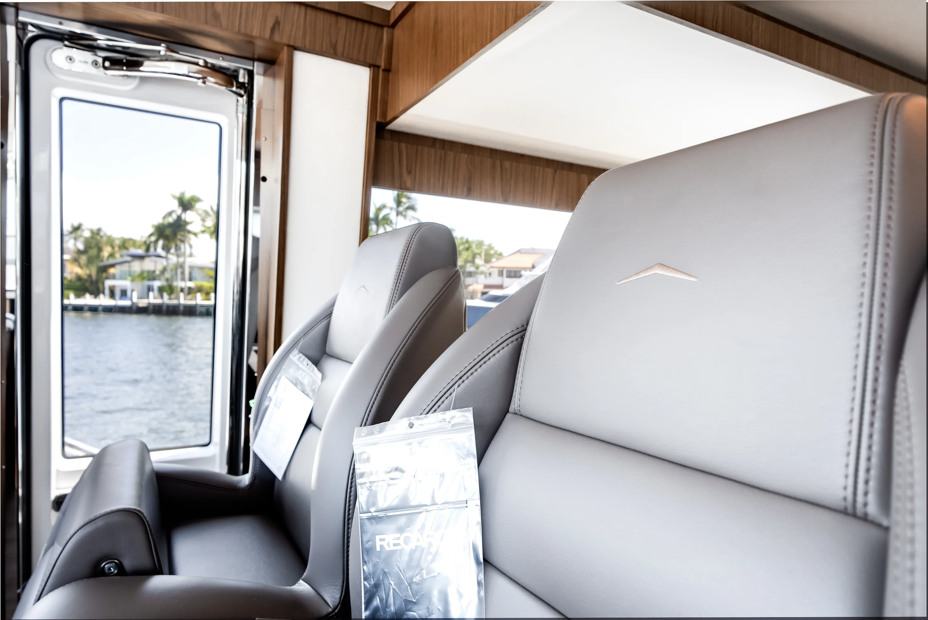 2026 Azimut
                                                             Fly 72 Image Thumbnail #43