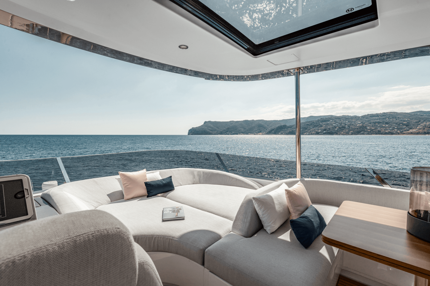 2026 Azimut
                                                             AZ78-FLY Image Thumbnail #25