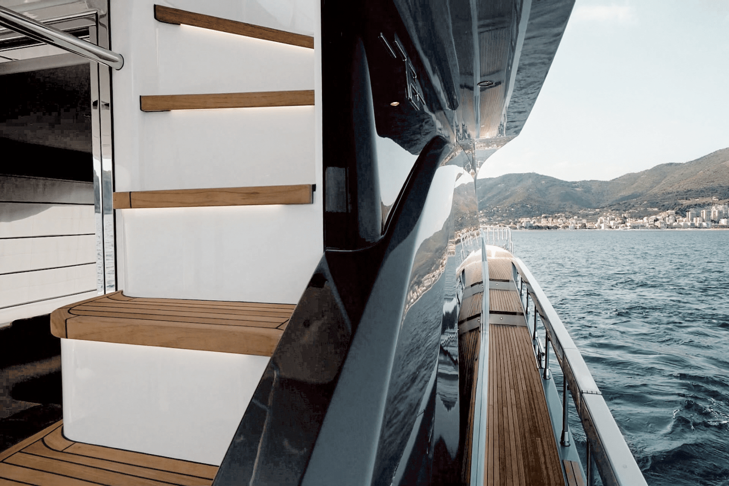 2026 Azimut
                                                             AZ78-FLY Image Thumbnail #27