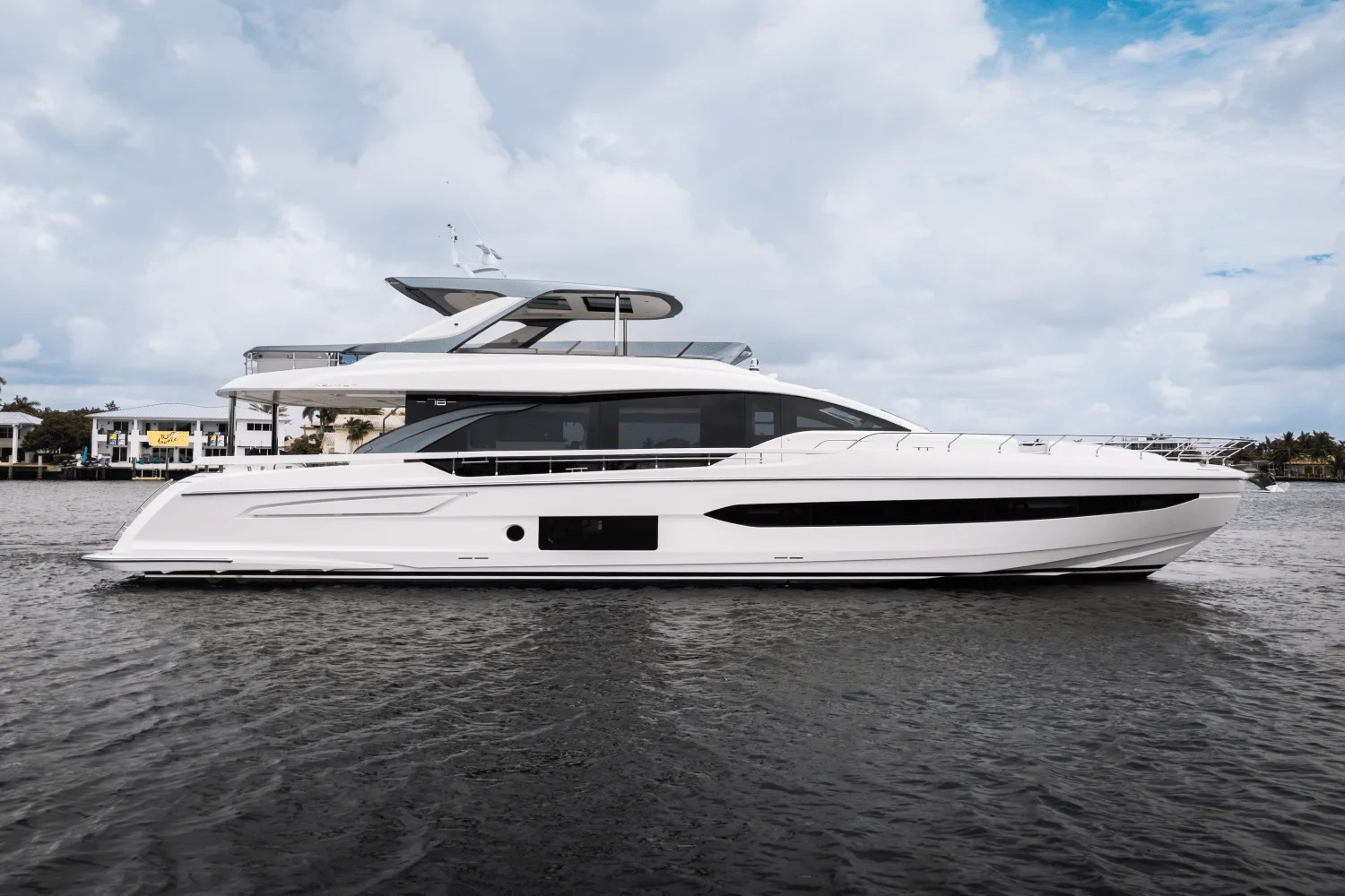2026 Azimut Fly 78 Image Thumbnail #7