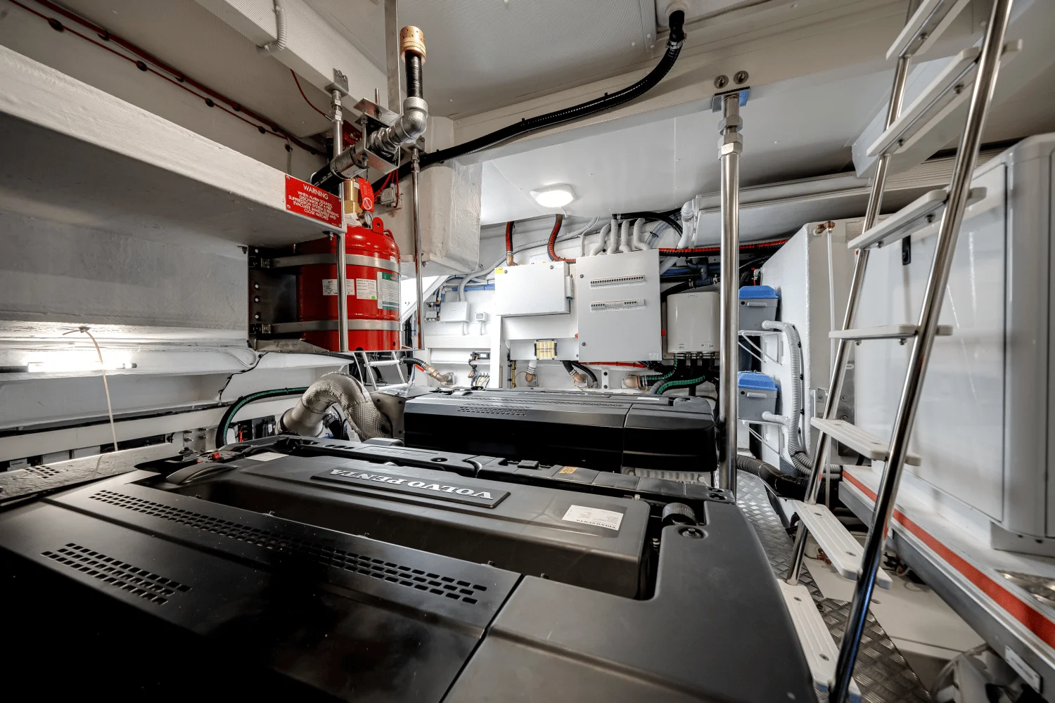 2026 Azimut Fly 78 Image Thumbnail #85