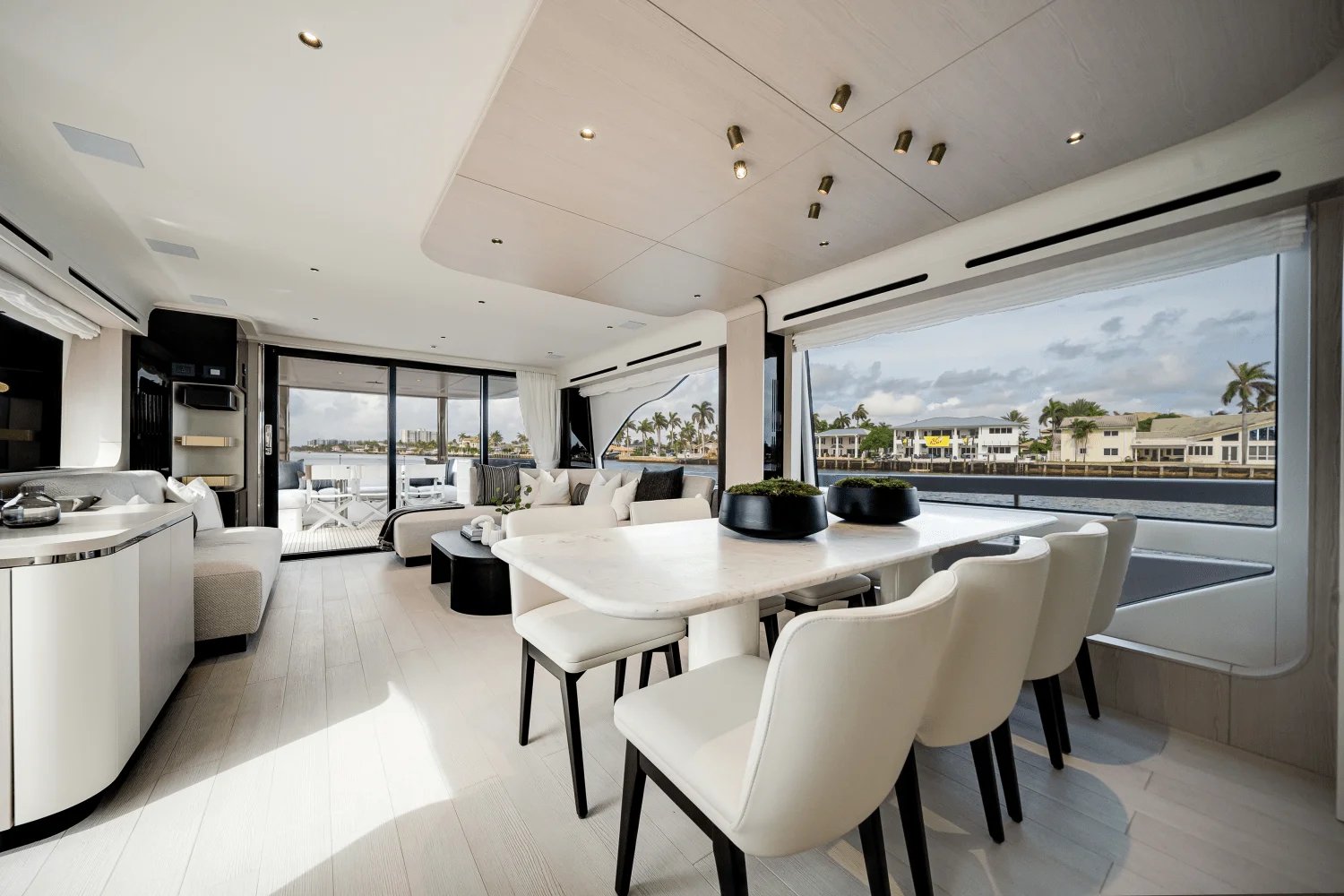 2026 Azimut Fly 78 Image Thumbnail #36