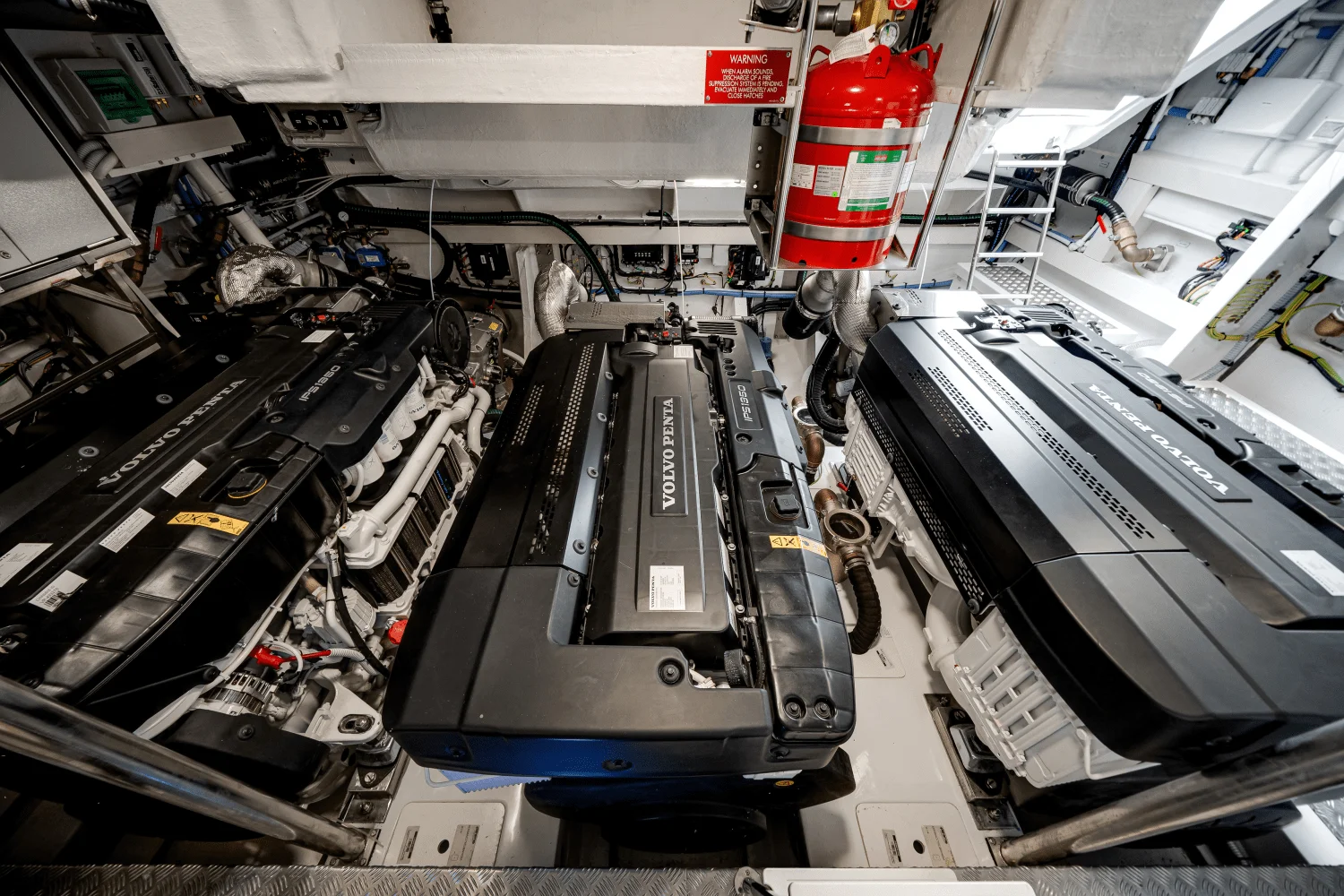 2026 Azimut Fly 78 Image Thumbnail #83