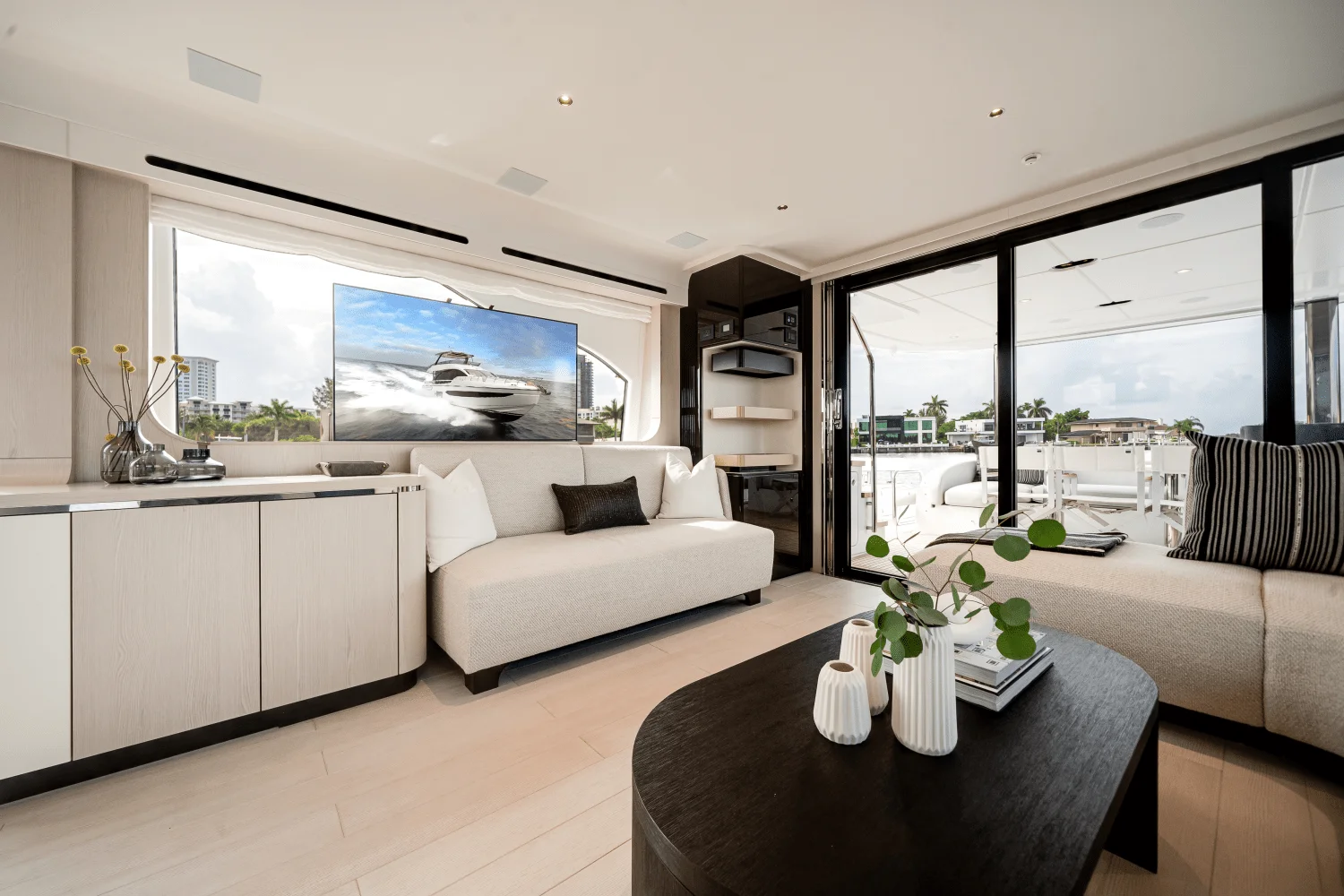 2026 Azimut Fly 78 Image Thumbnail #32