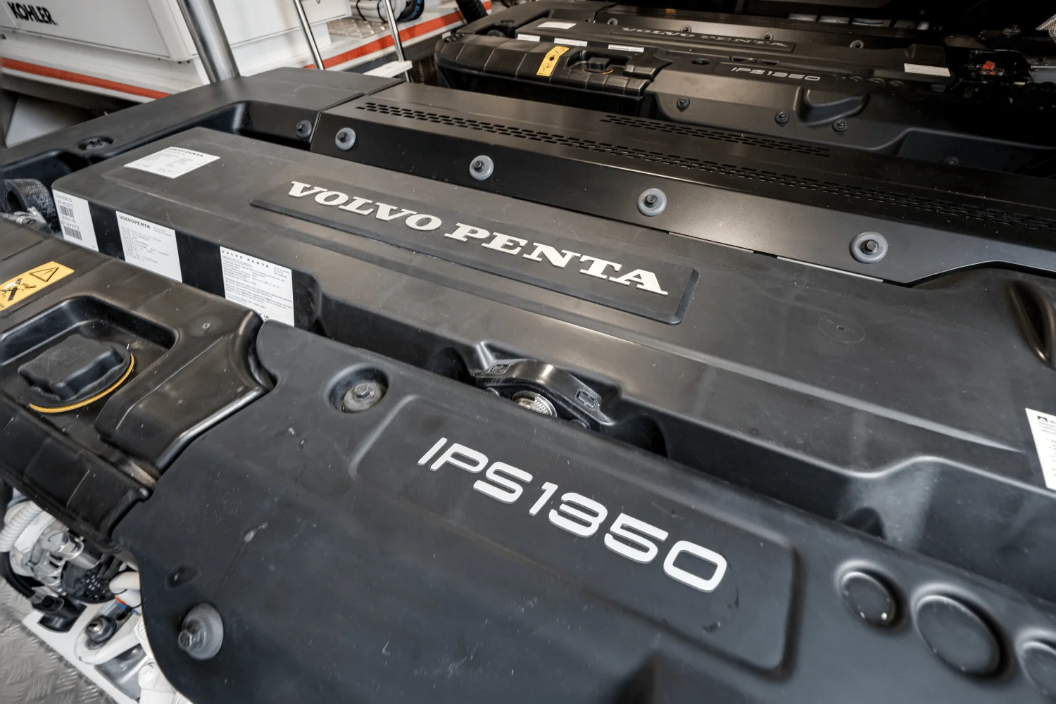 2026 Azimut Fly 78 Image Thumbnail #81