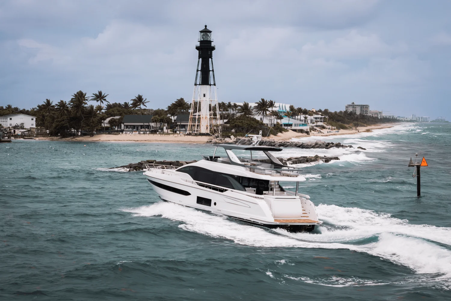 2026 Azimut Fly 78 Image Thumbnail #93