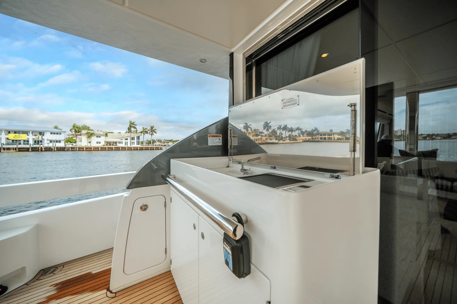 2026 Azimut Fly 78 Image Thumbnail #11