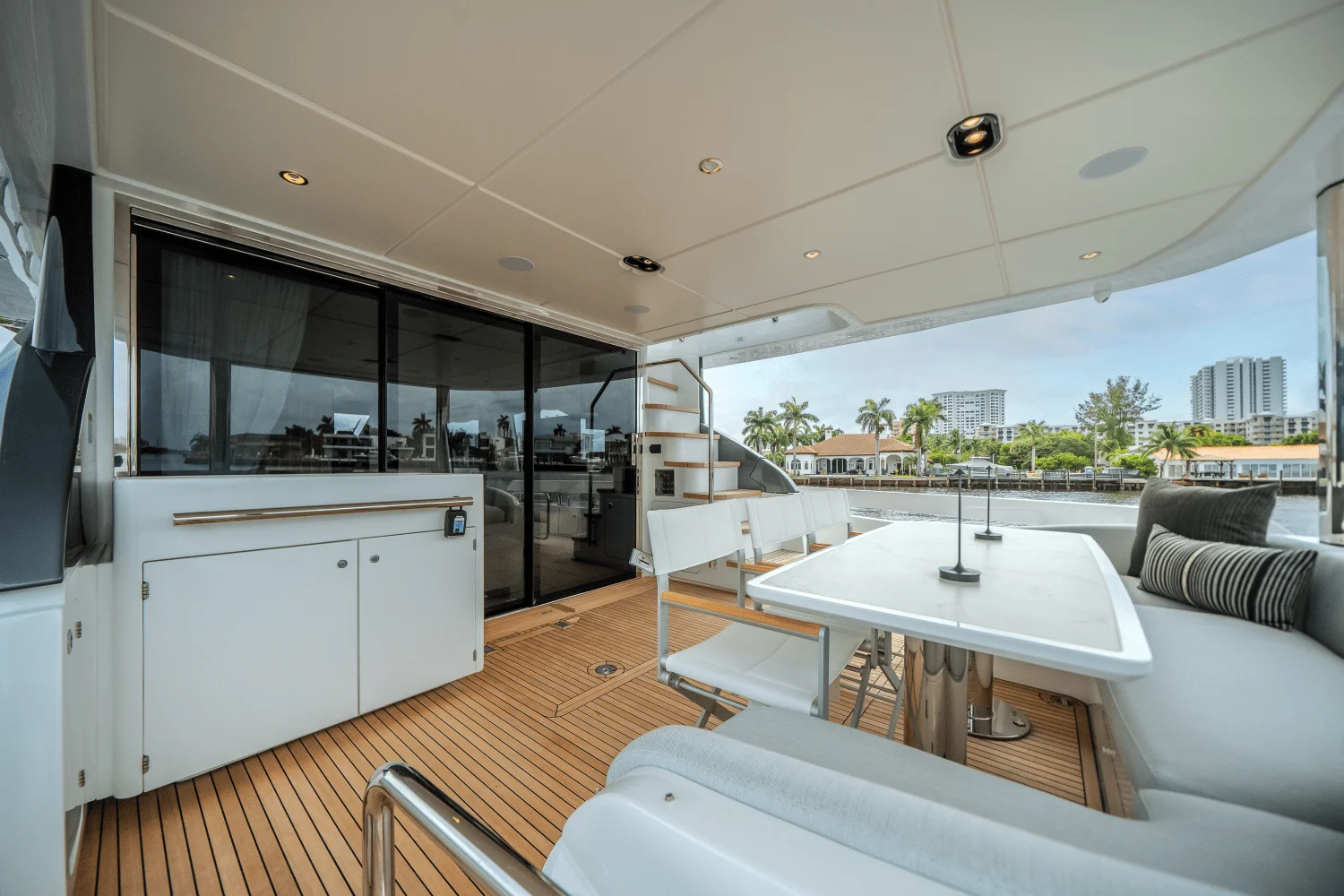 2026 Azimut Fly 78 Image Thumbnail #10